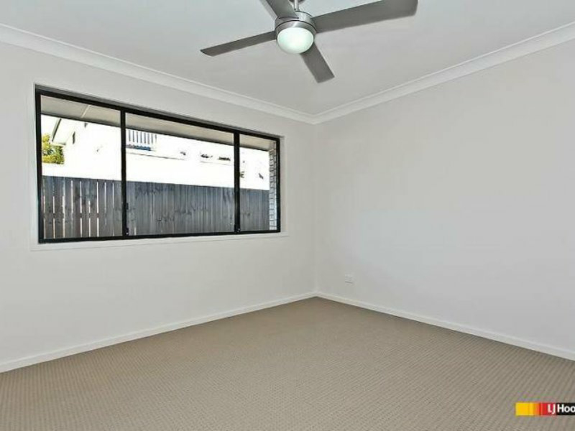 39 Parkgrove Street, BIRKDALE