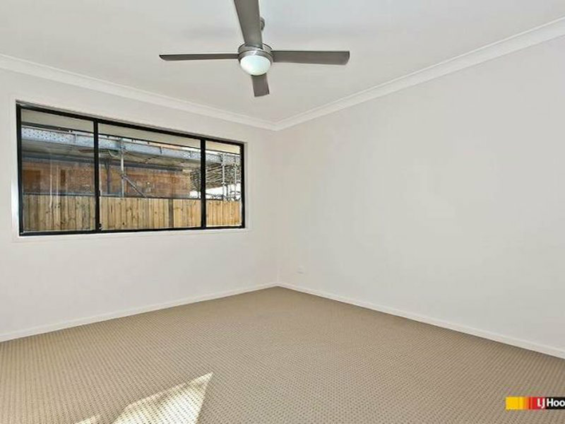 39 Parkgrove Street, BIRKDALE