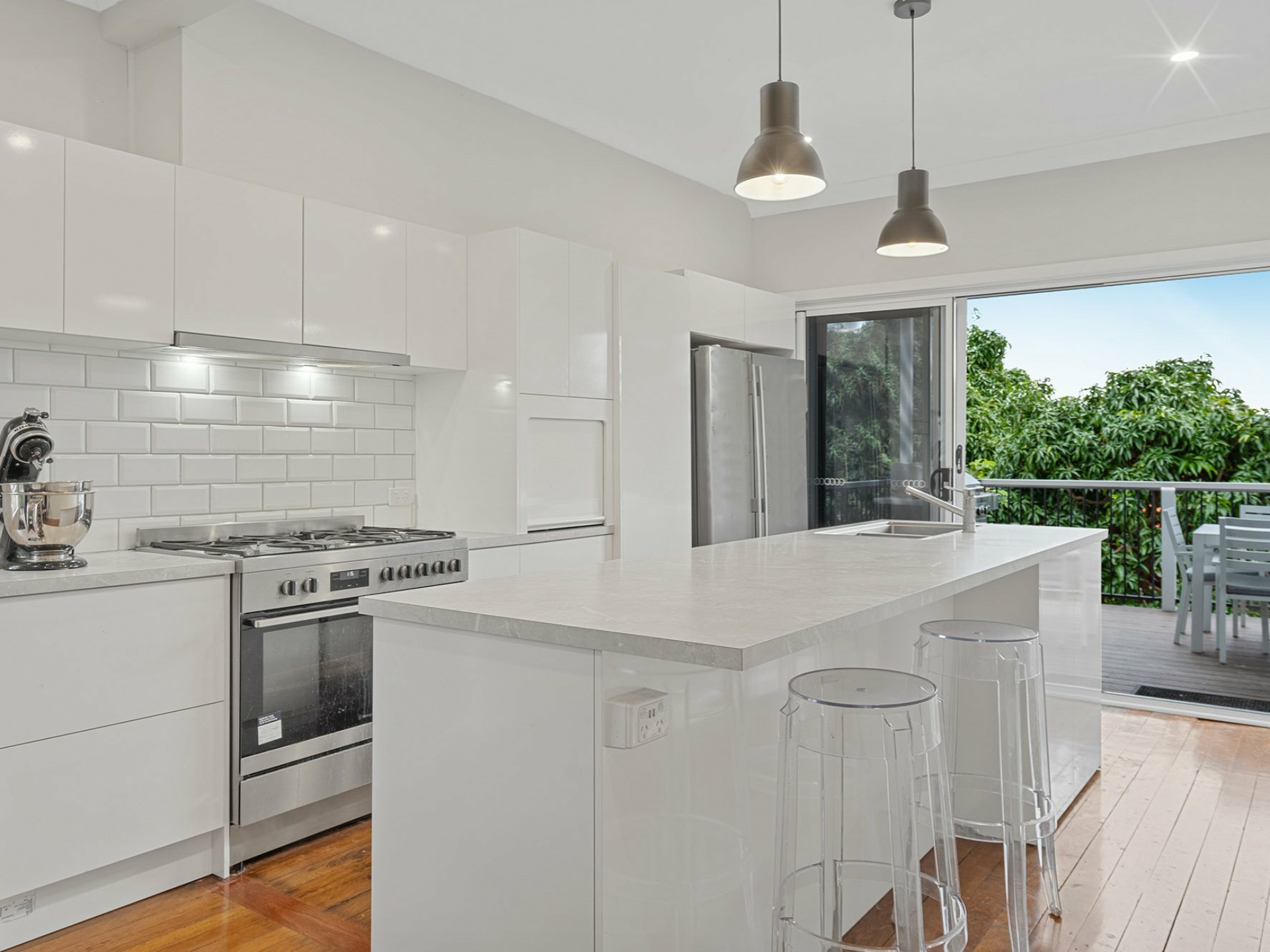 16 Wonderlost Outlook, ANNERLEY