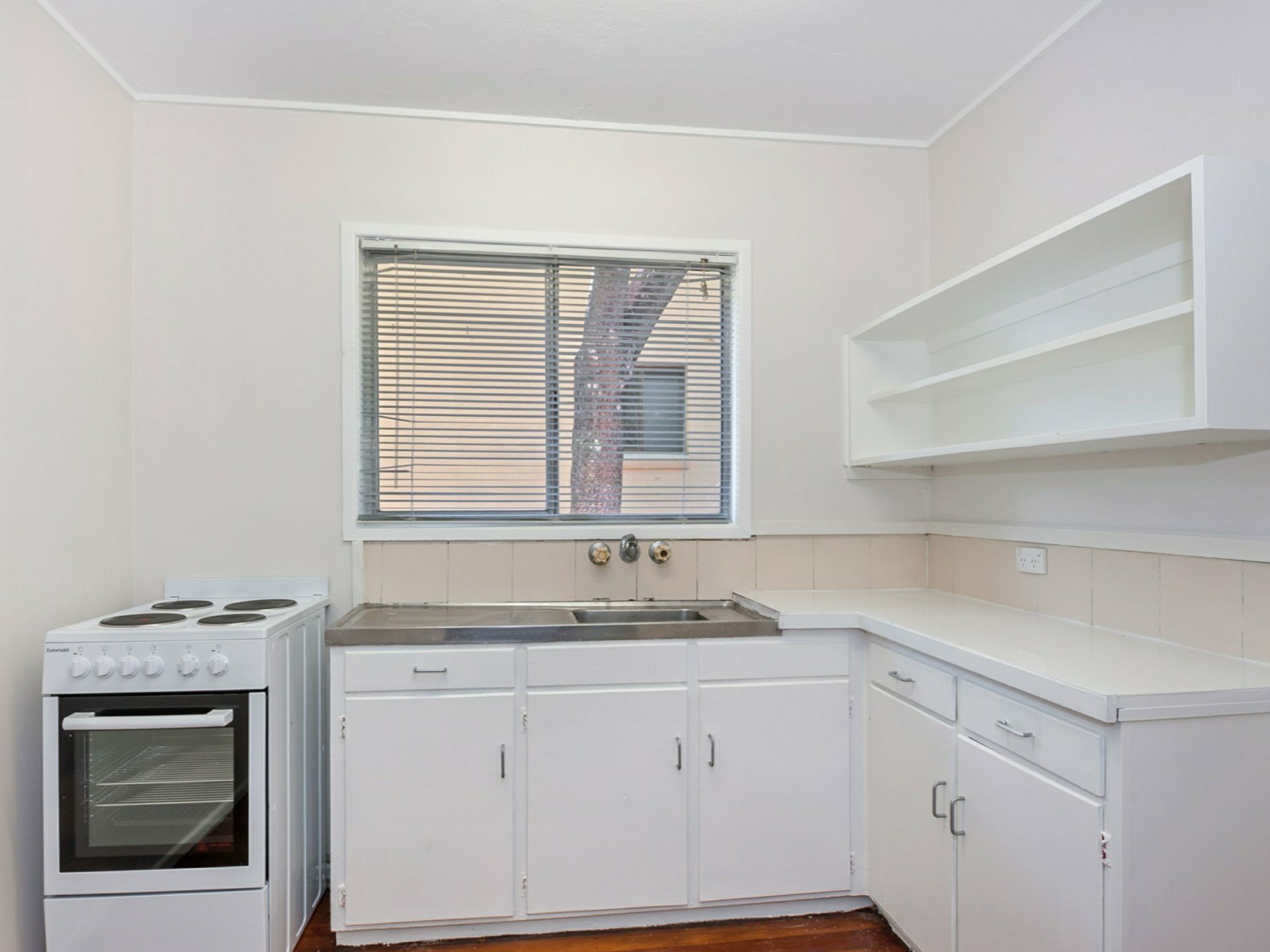 4/19 Waverley Road, TARINGA