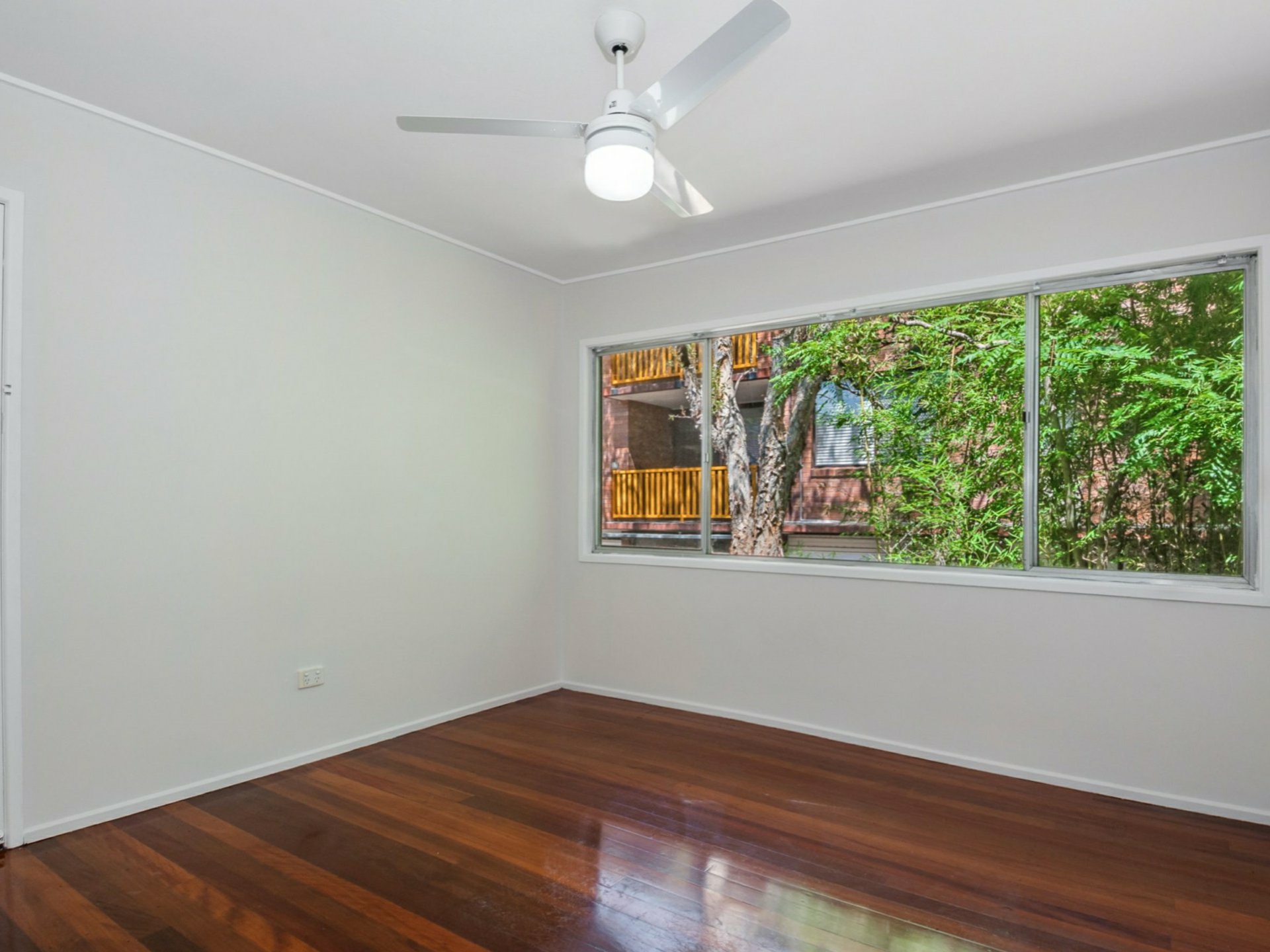 4/19 Waverley Road, TARINGA