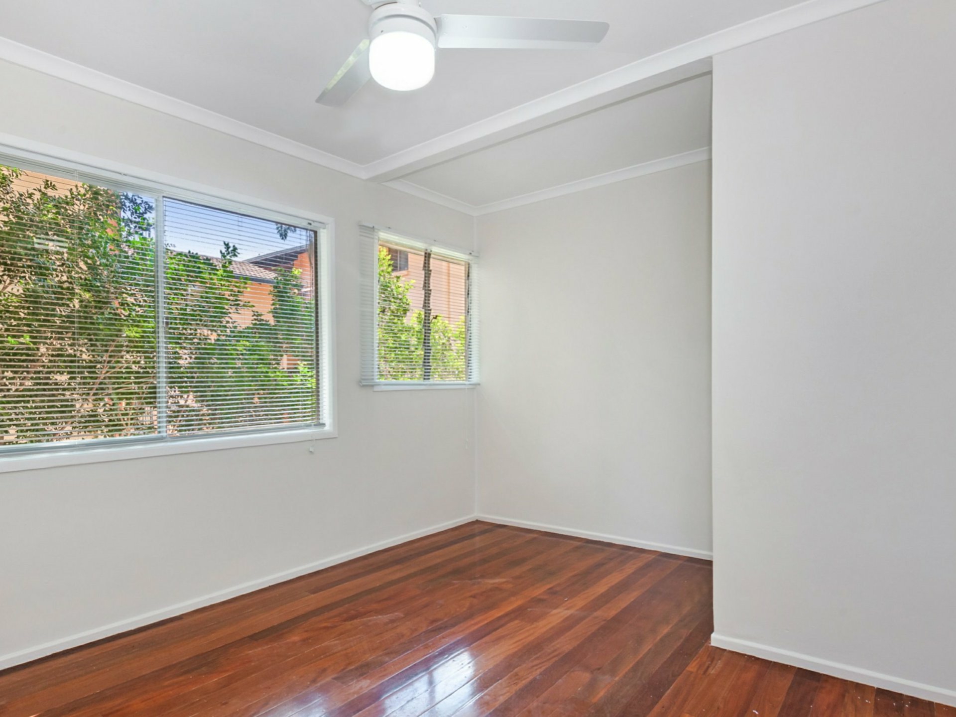 4/19 Waverley Road, TARINGA