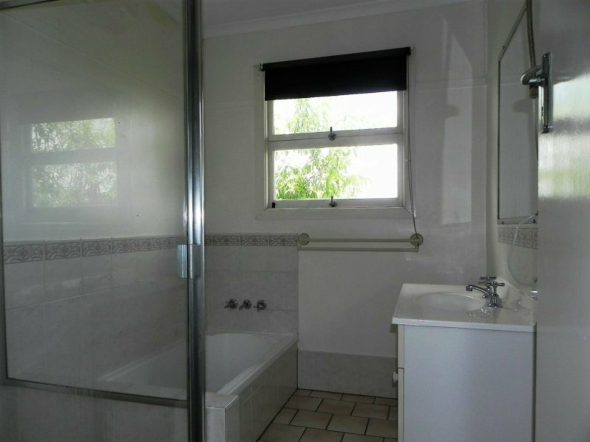 305 Orange Grove Road, SALISBURY