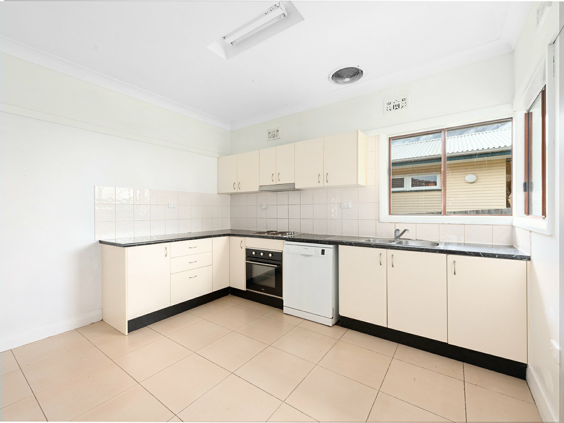 117 Goodwin Terrace, MOOROOKA