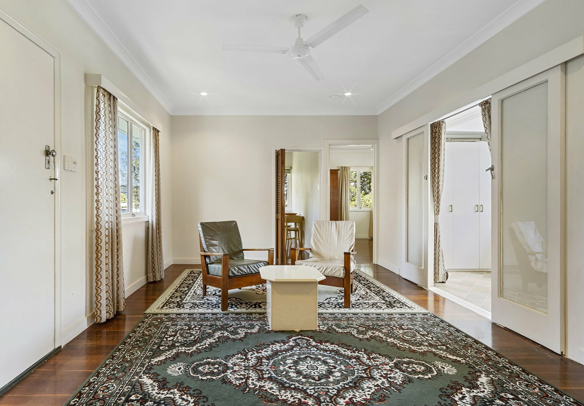 547 Cavendish Road, COORPAROO