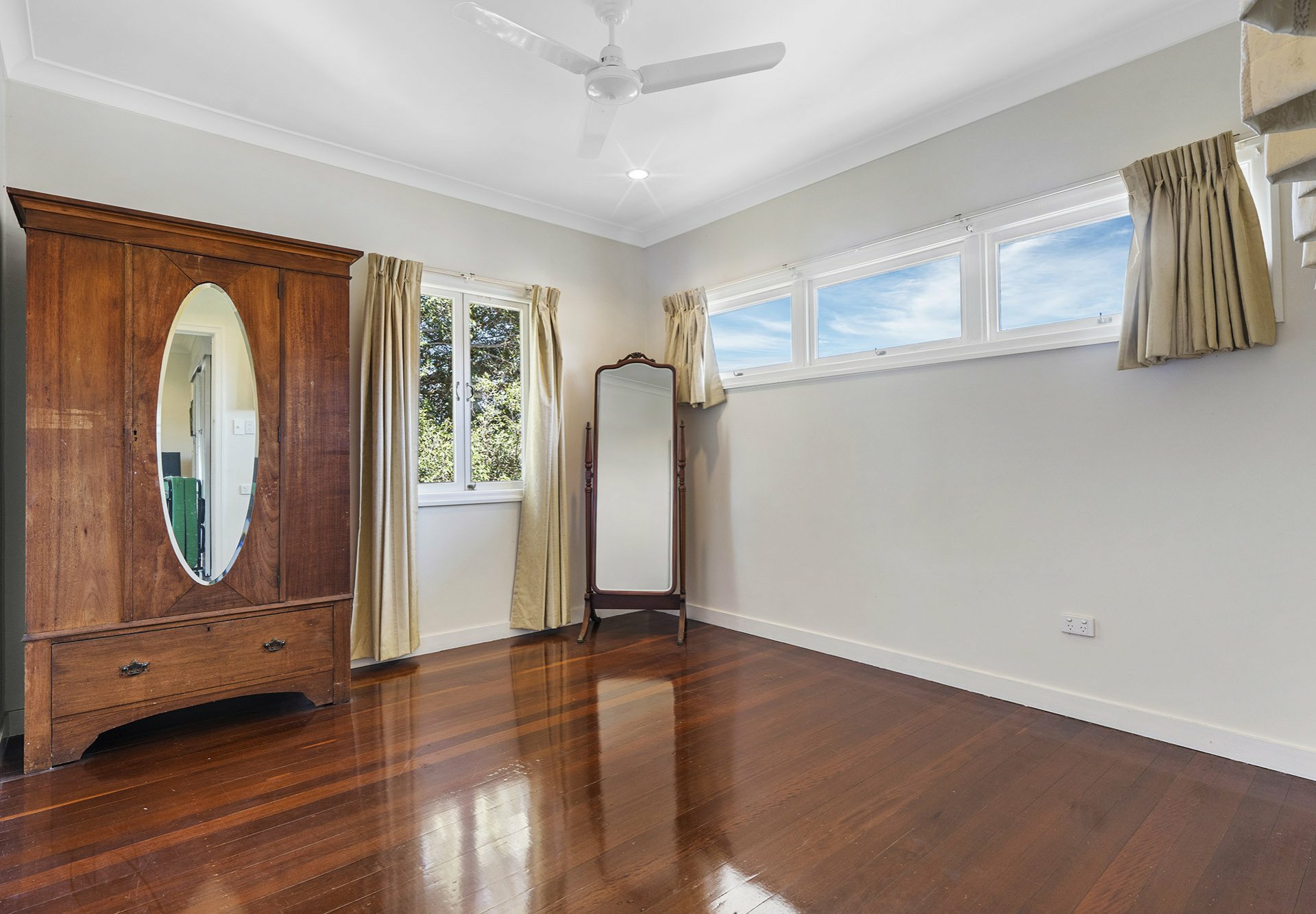 547 Cavendish Road, COORPAROO