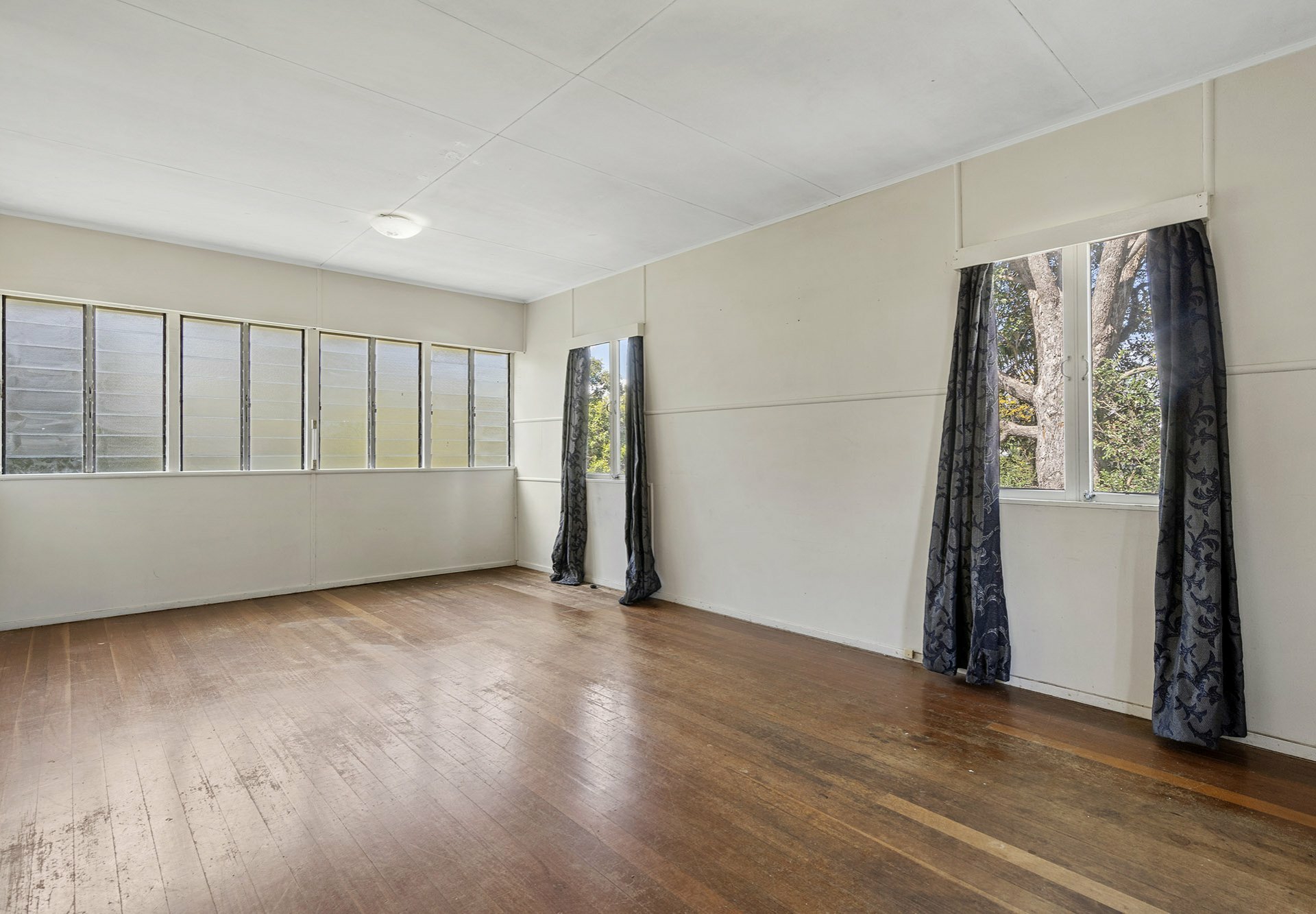 547 Cavendish Road, COORPAROO
