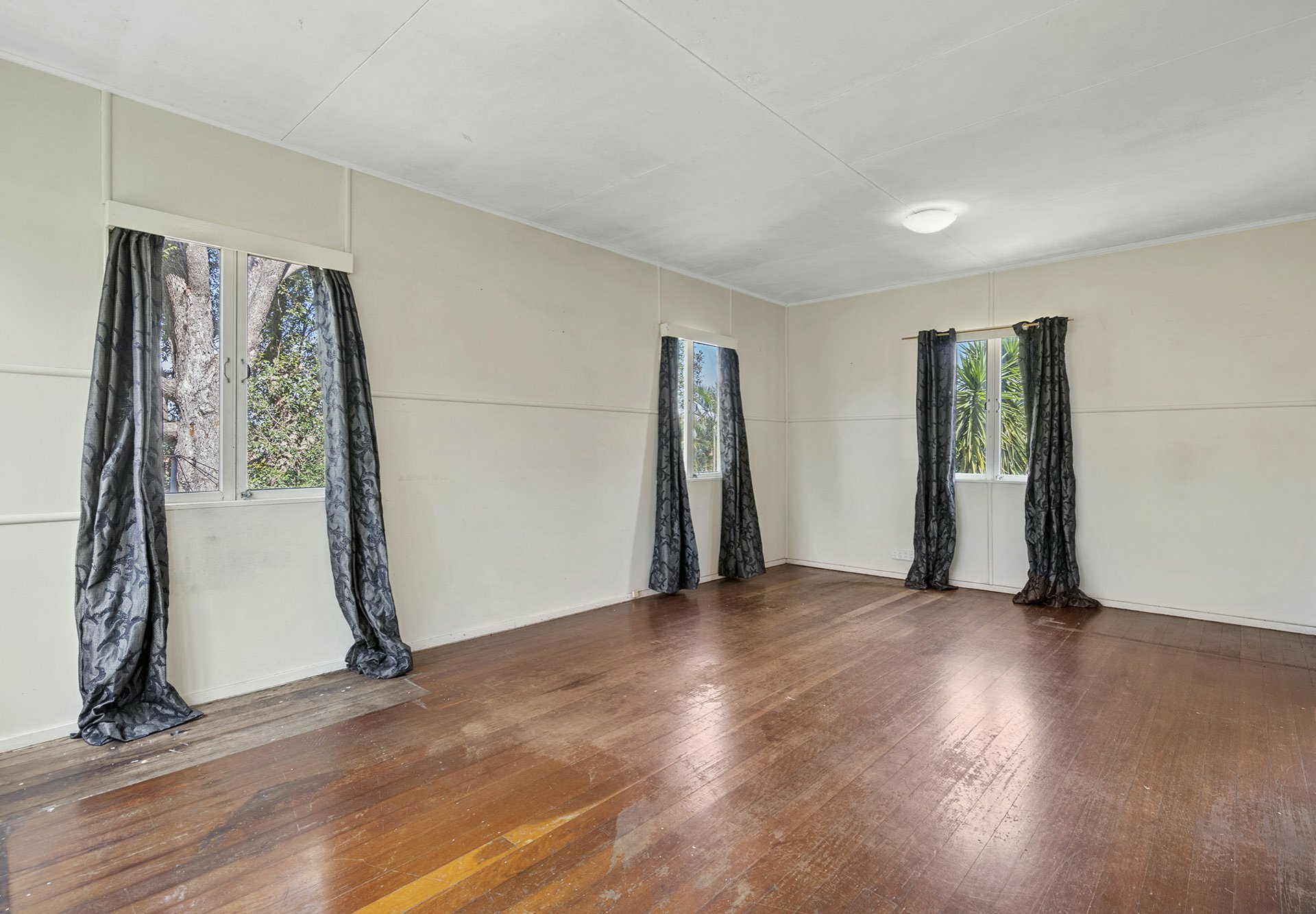 547 Cavendish Road, COORPAROO
