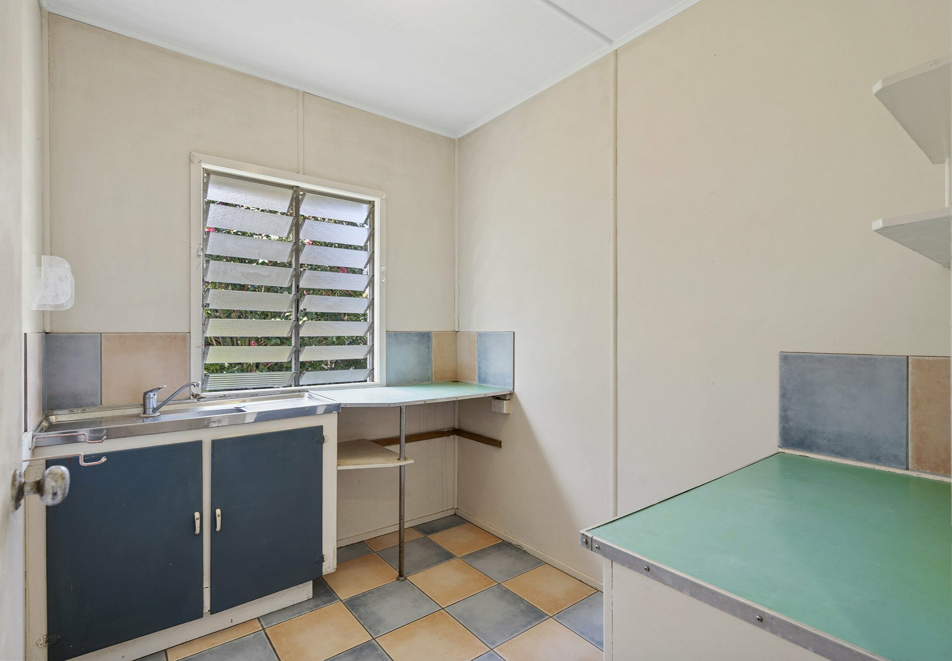 547 Cavendish Road, COORPAROO