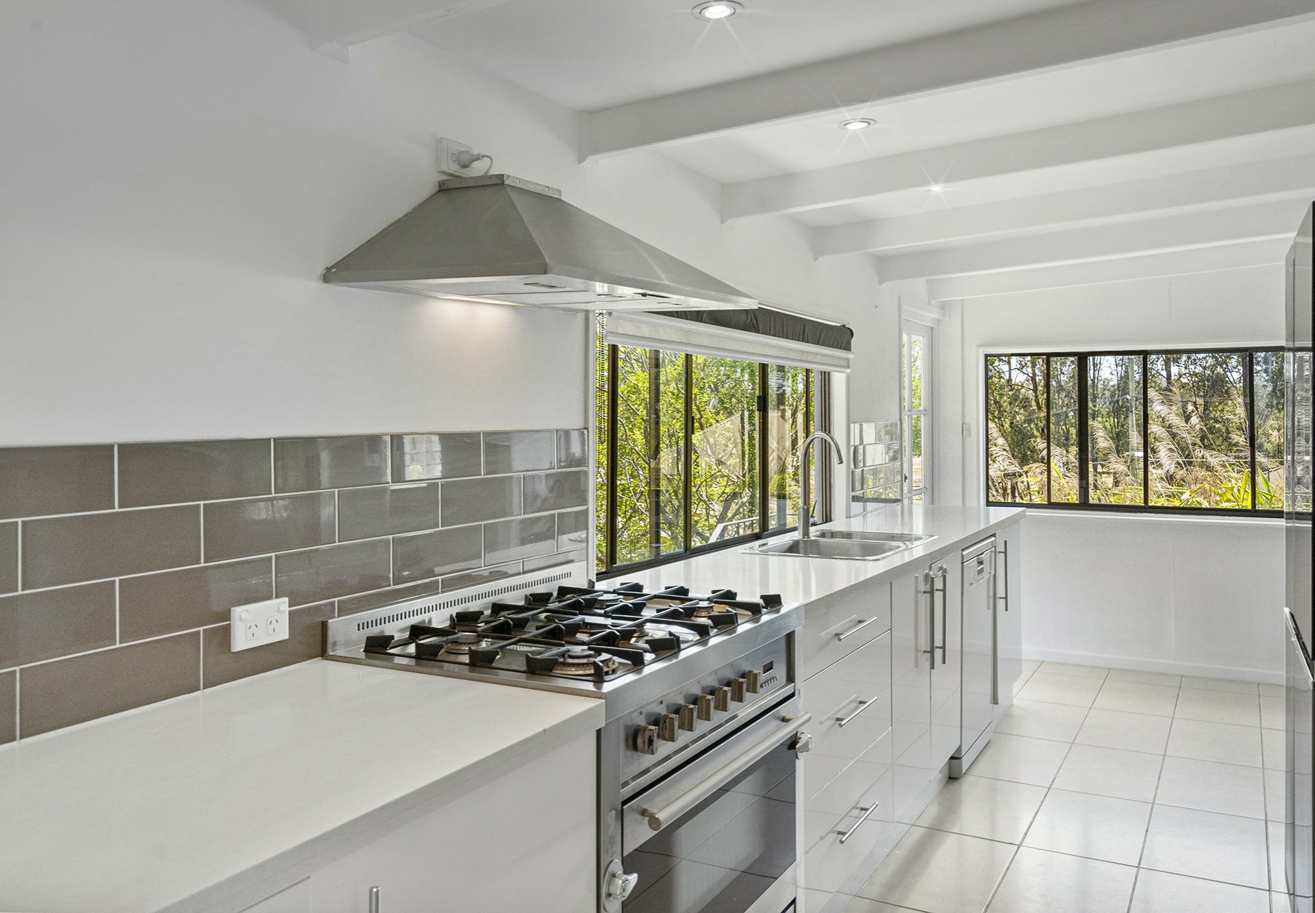 9 Lily Avenue, YERONGA
