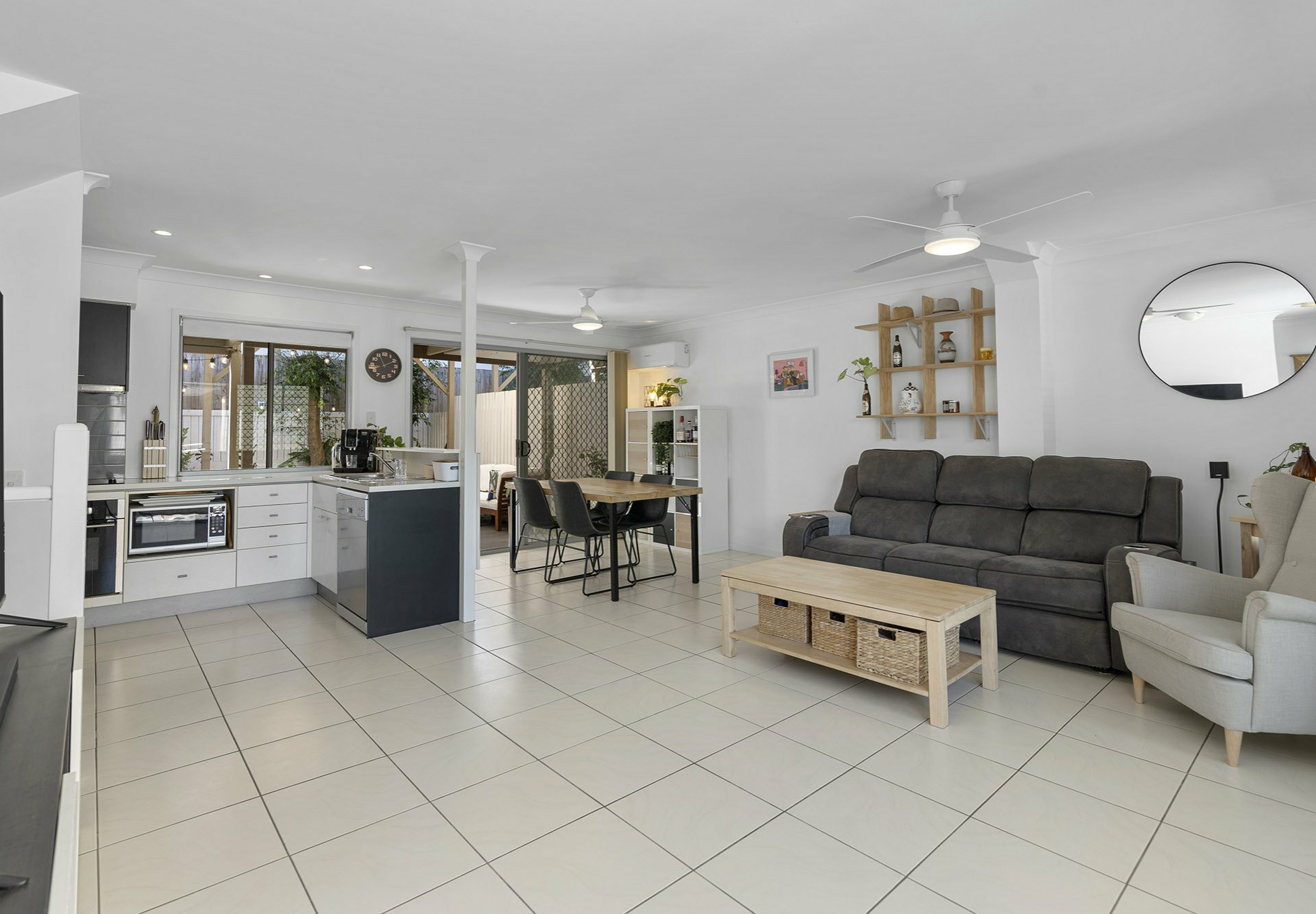4/8 Eric Road, HOLLAND PARK
