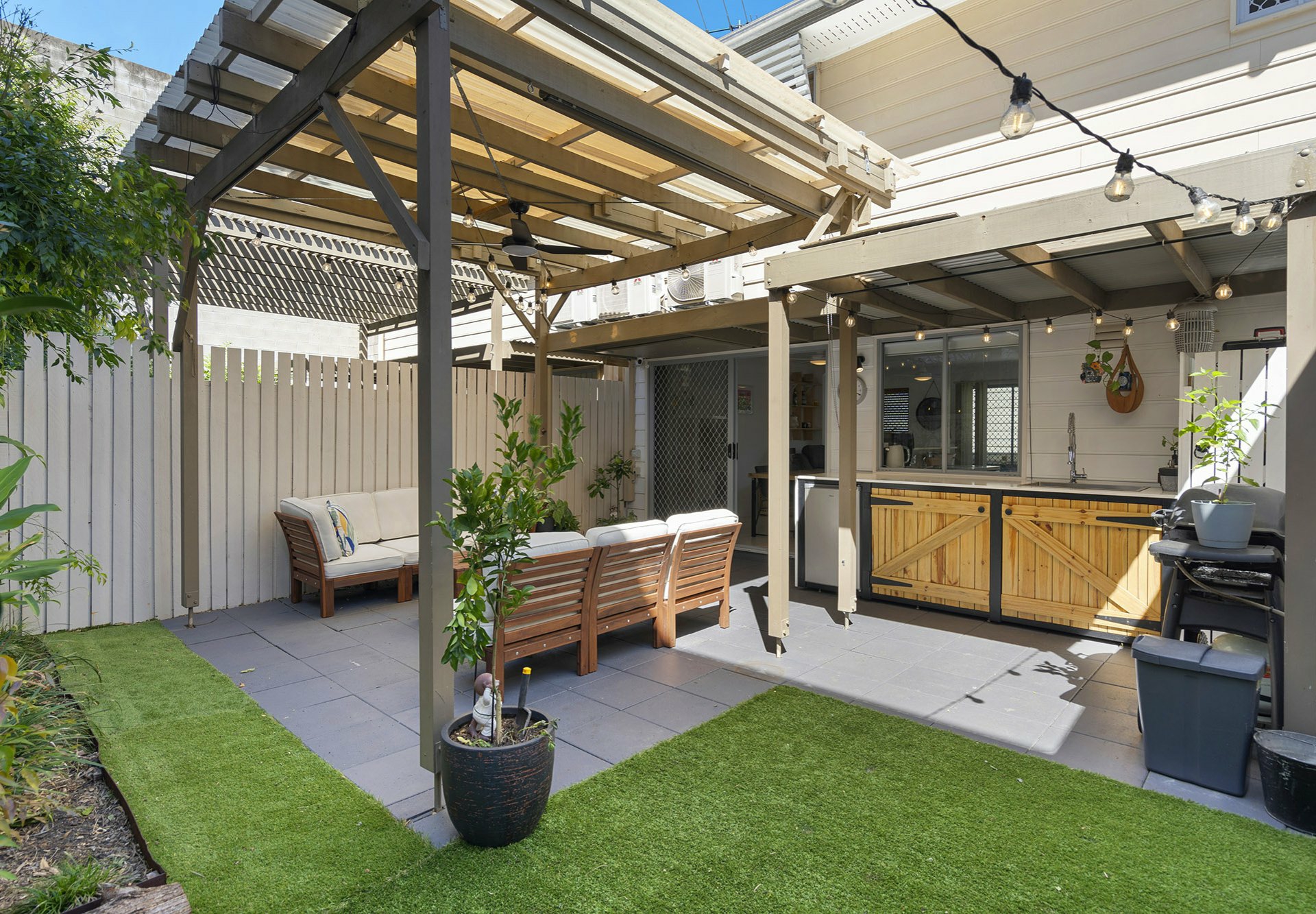 4/8 Eric Road, HOLLAND PARK