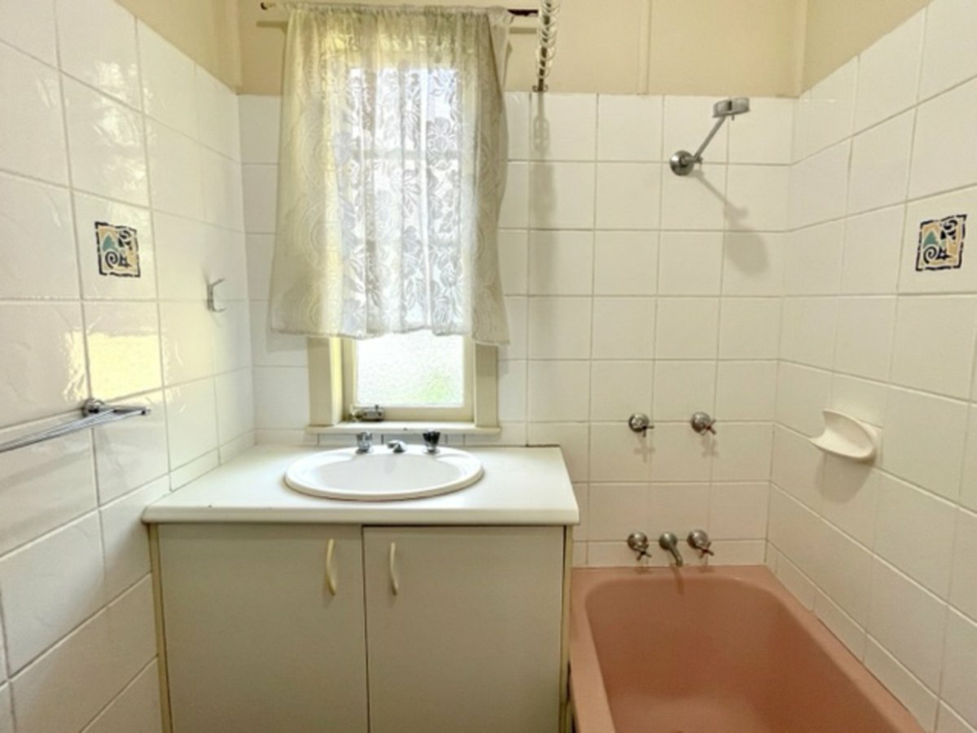 378 Orange Grove Road, SALISBURY