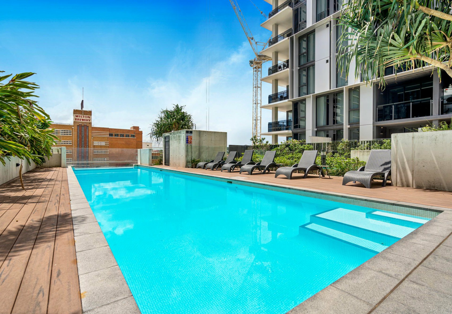 Unit 20701/22-36 Railway Terrace, MILTON