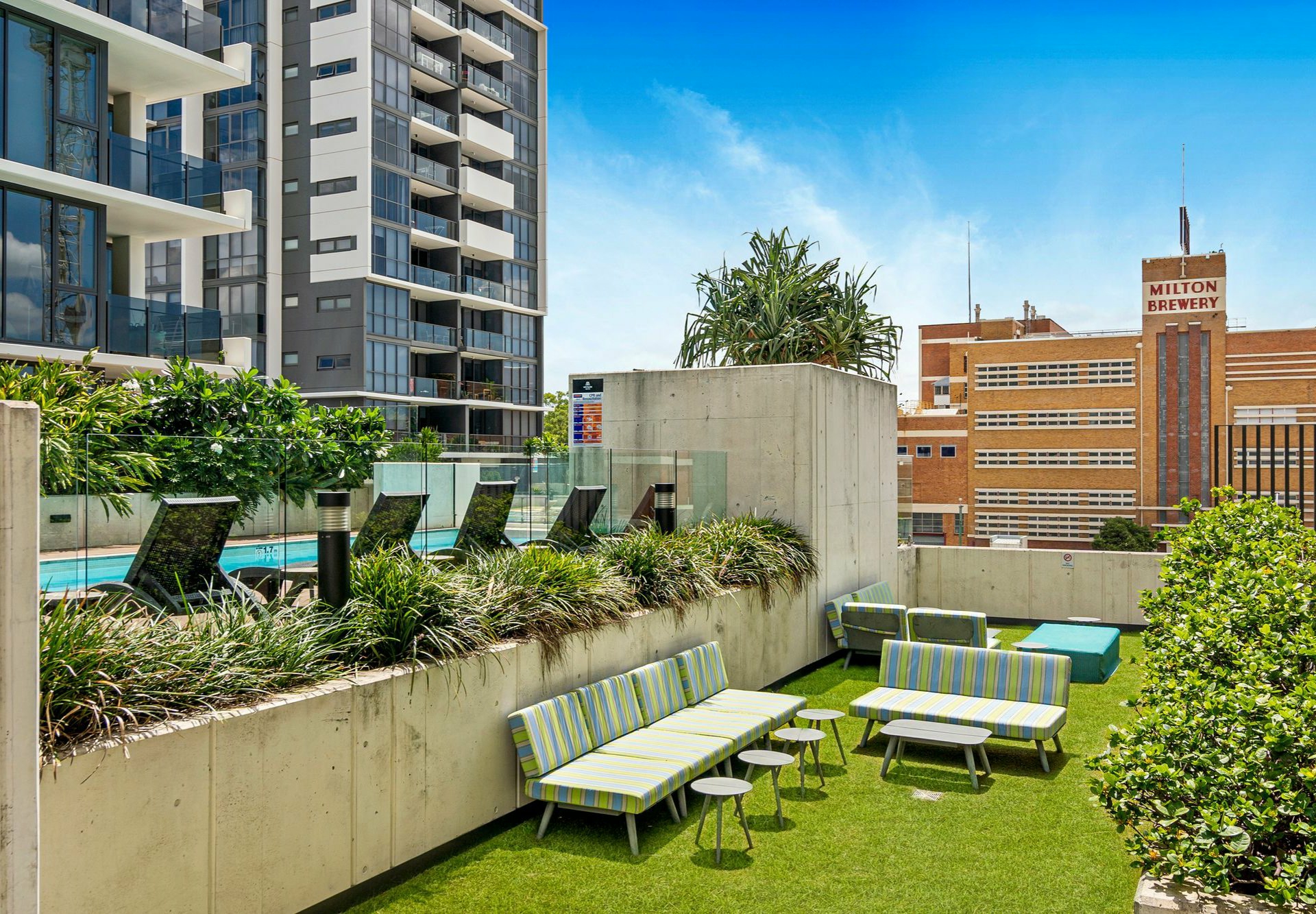 Unit 20701/22-36 Railway Terrace, MILTON