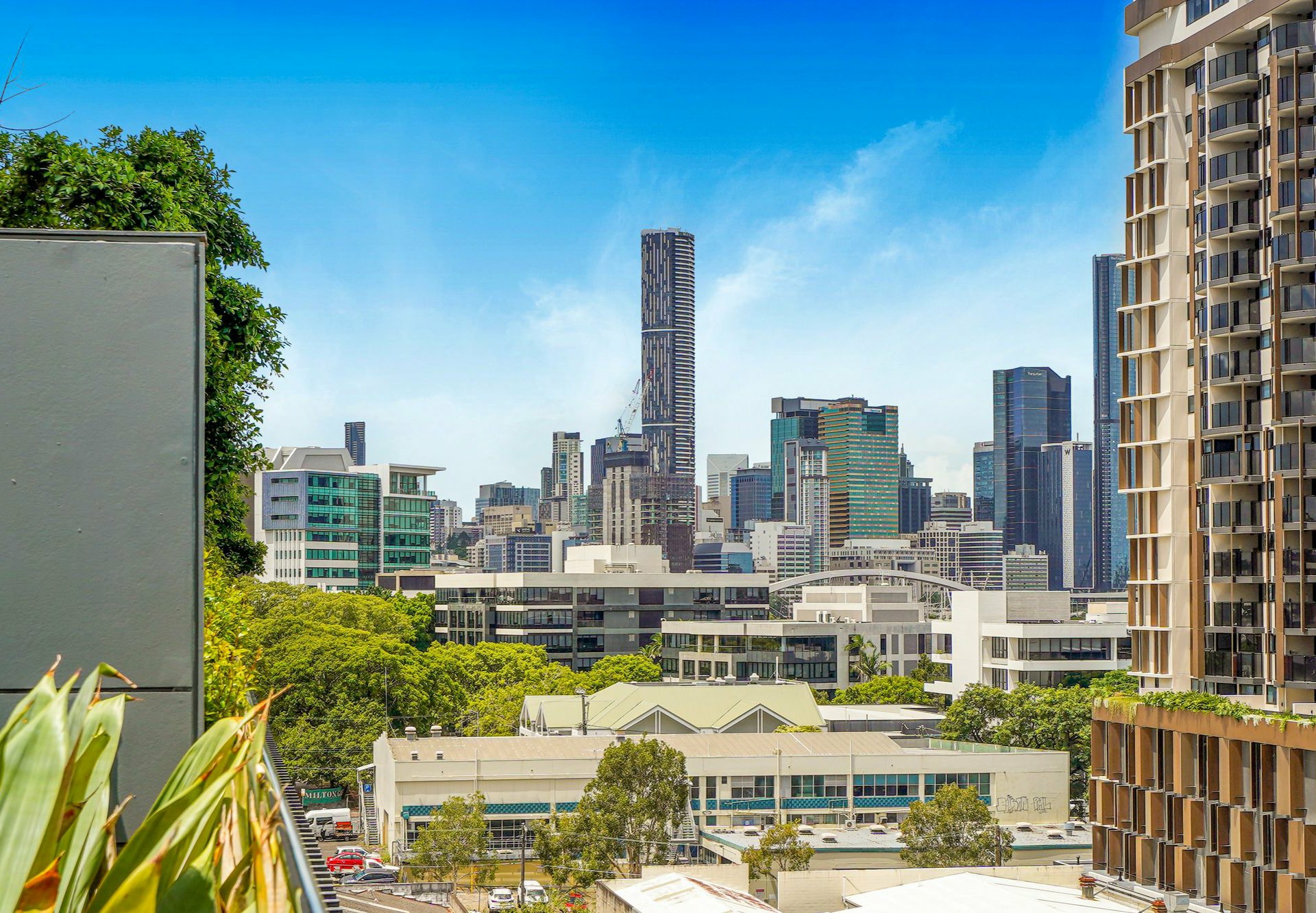 Unit 20701/22-36 Railway Terrace, MILTON