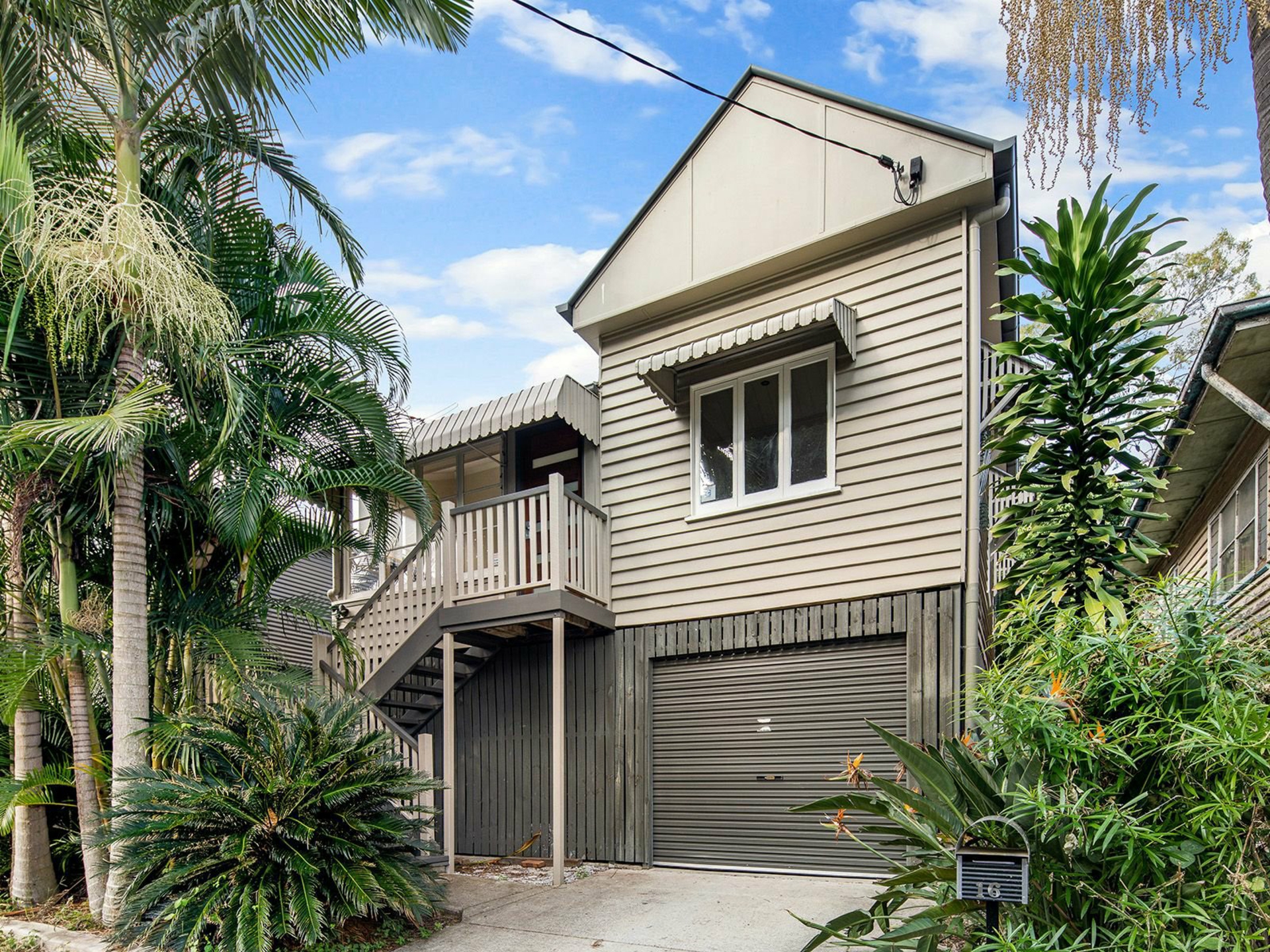 16 Flower Street, WOOLLOONGABBA