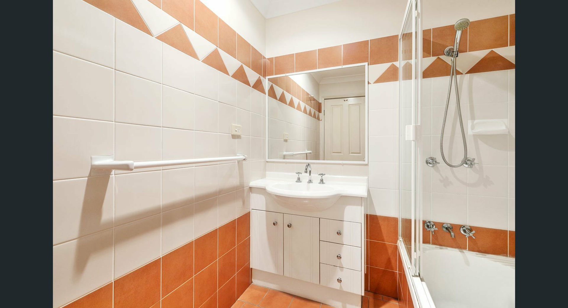 1/28 Osterley Road, CARINA HEIGHTS