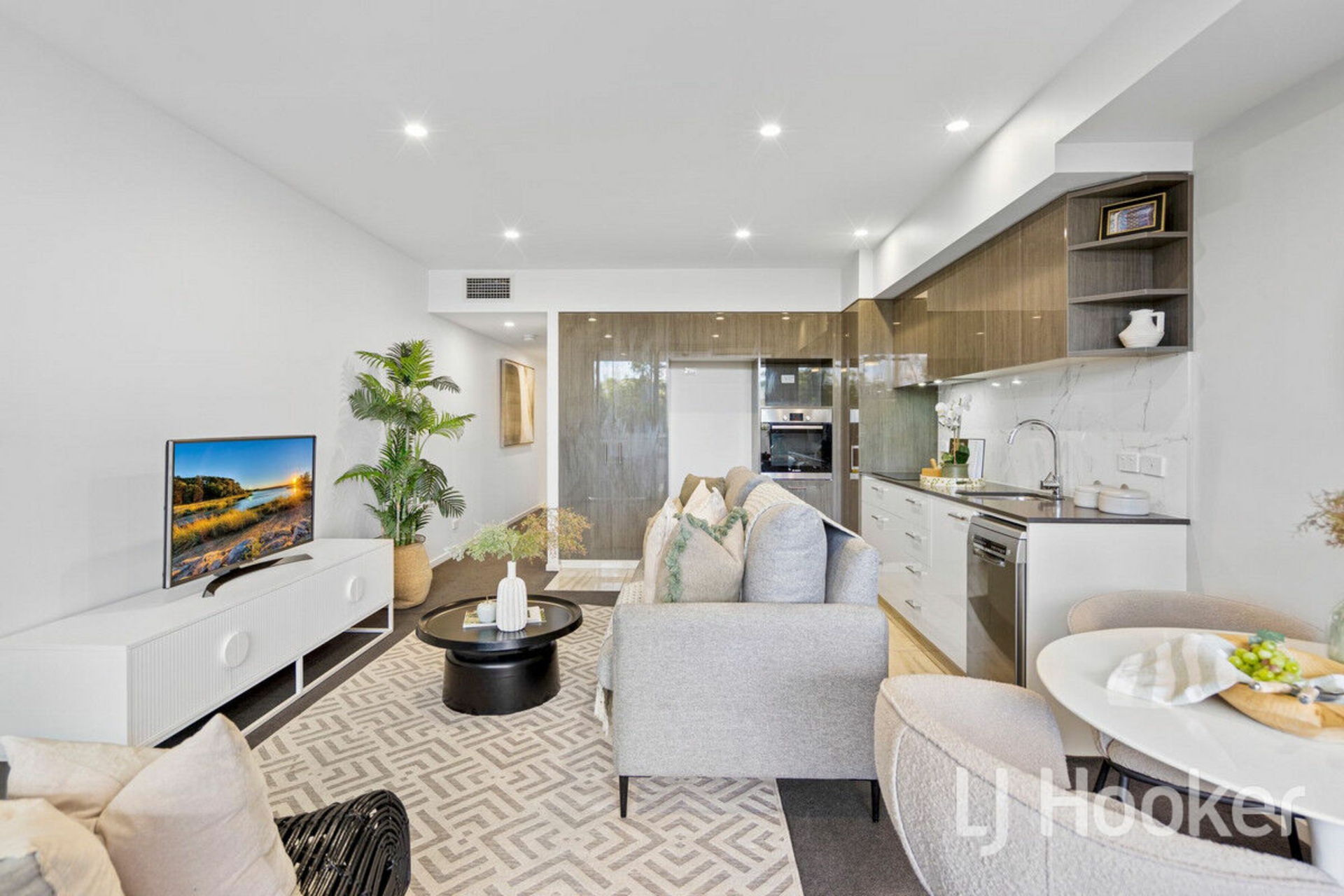 209/217 Lutwyche Road, WINDSOR