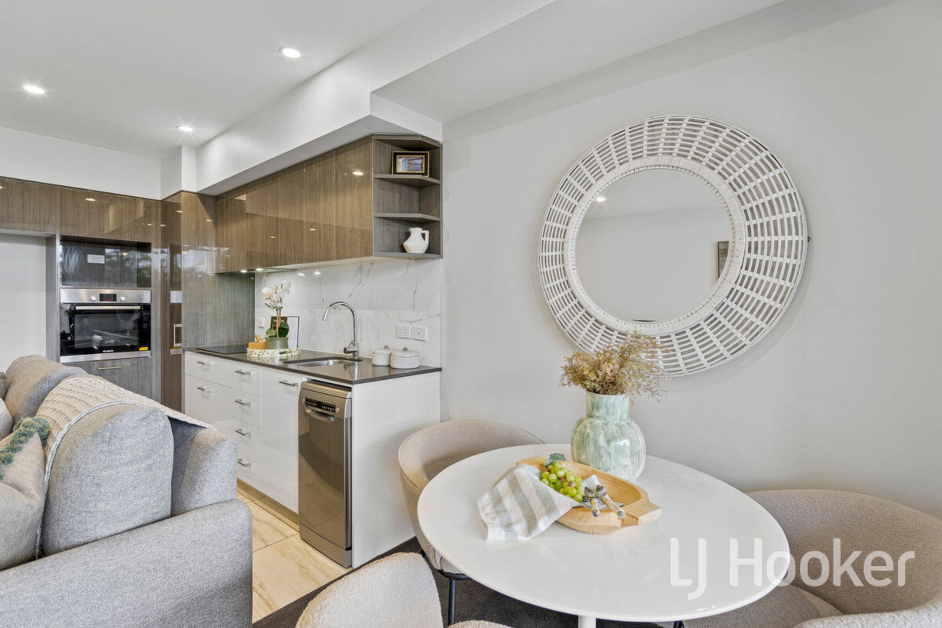 209/217 Lutwyche Road, WINDSOR