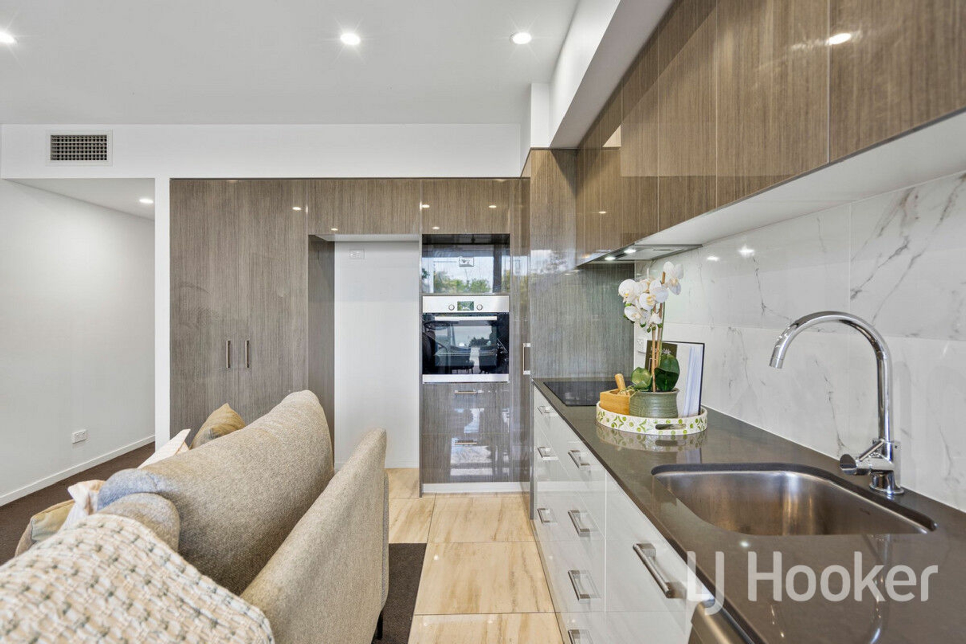 209/217 Lutwyche Road, WINDSOR