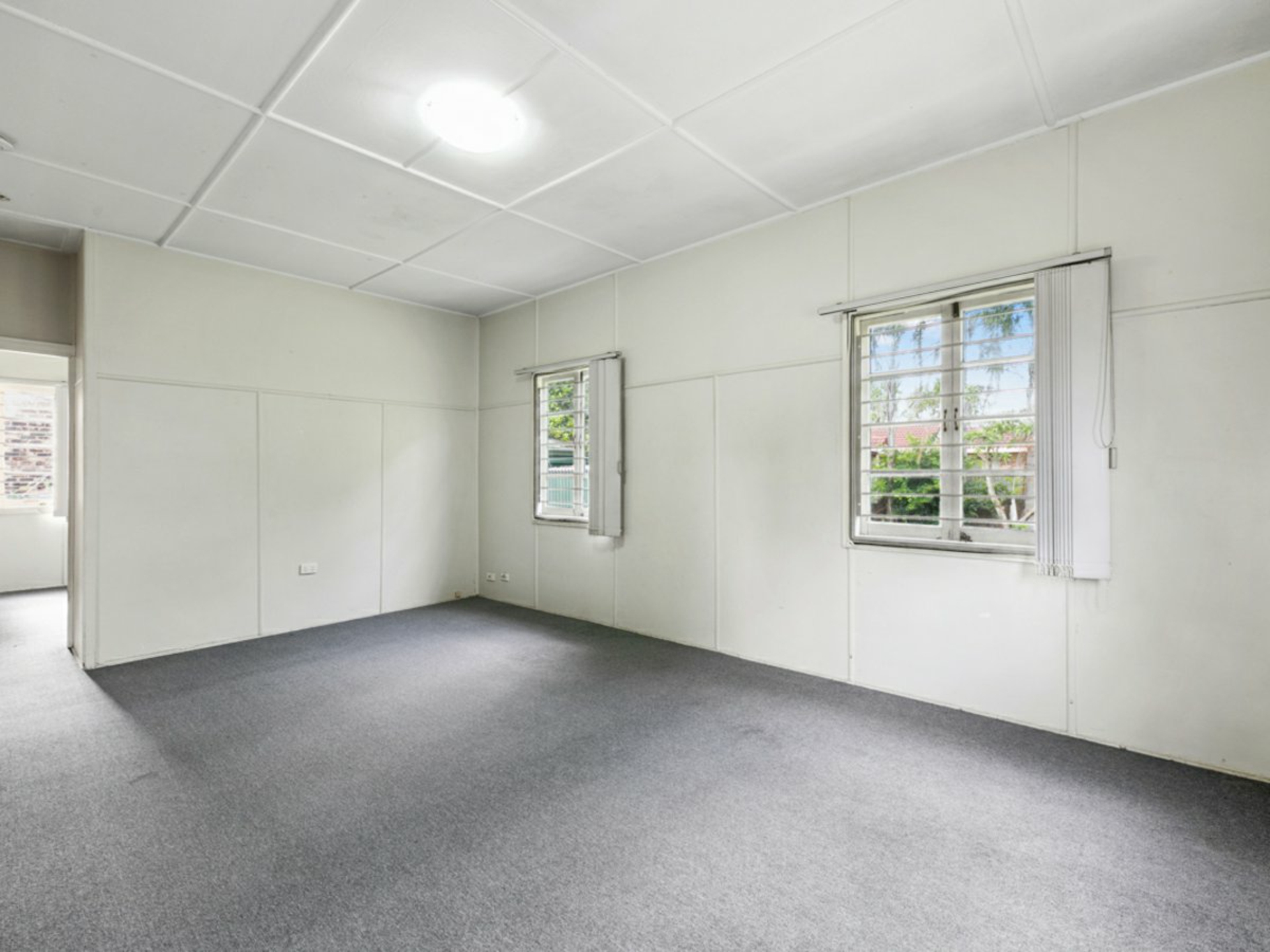 44 Orange Grove Road, COOPERS PLAINS