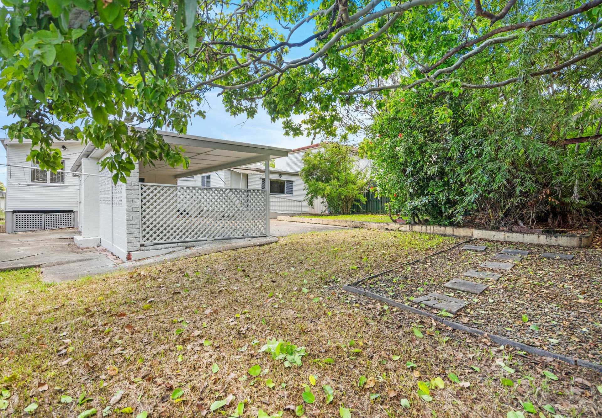 8 Burgess Street, SALISBURY