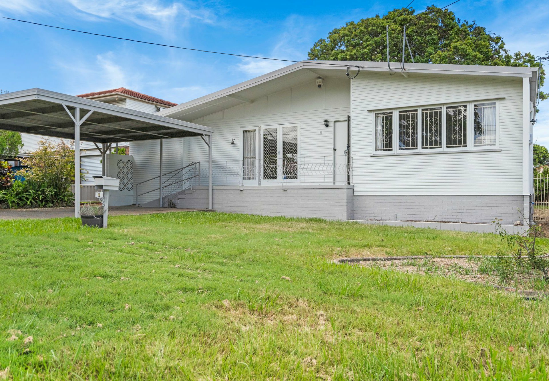 8 Burgess Street, SALISBURY