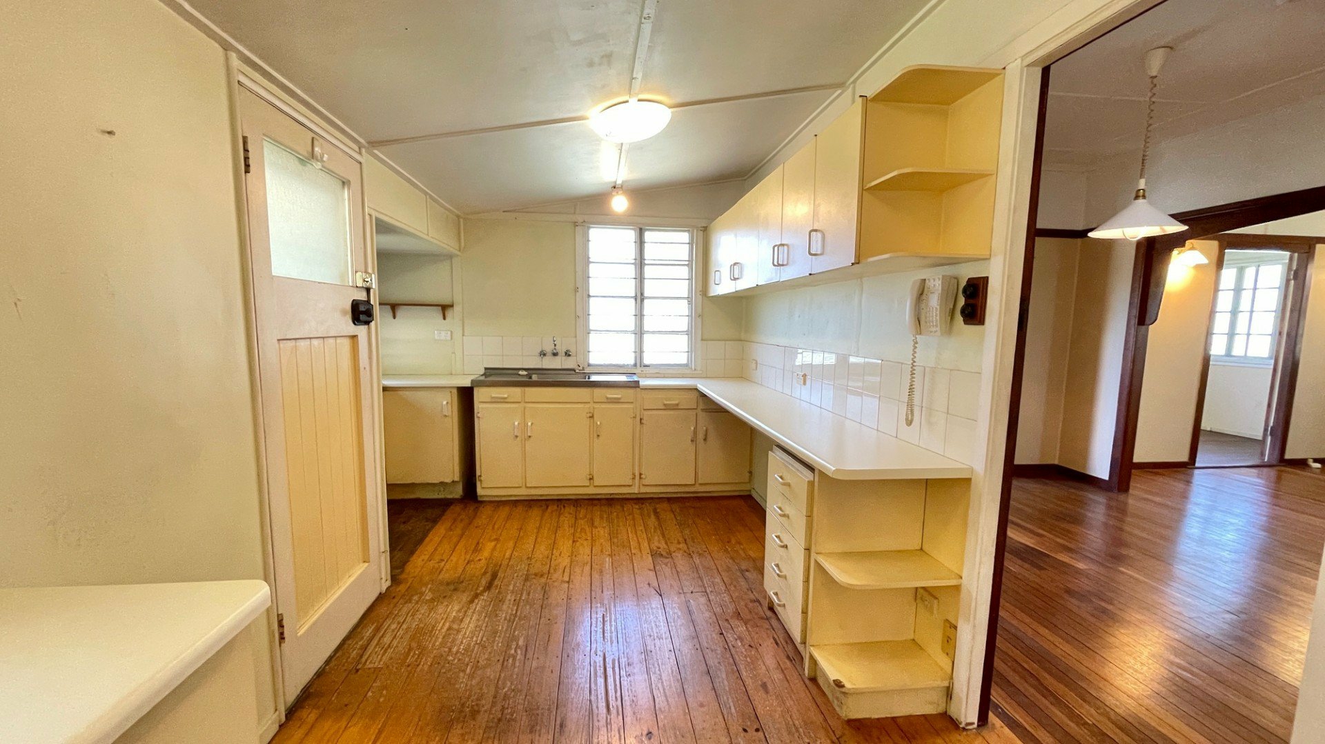 272 Henson Road, SALISBURY