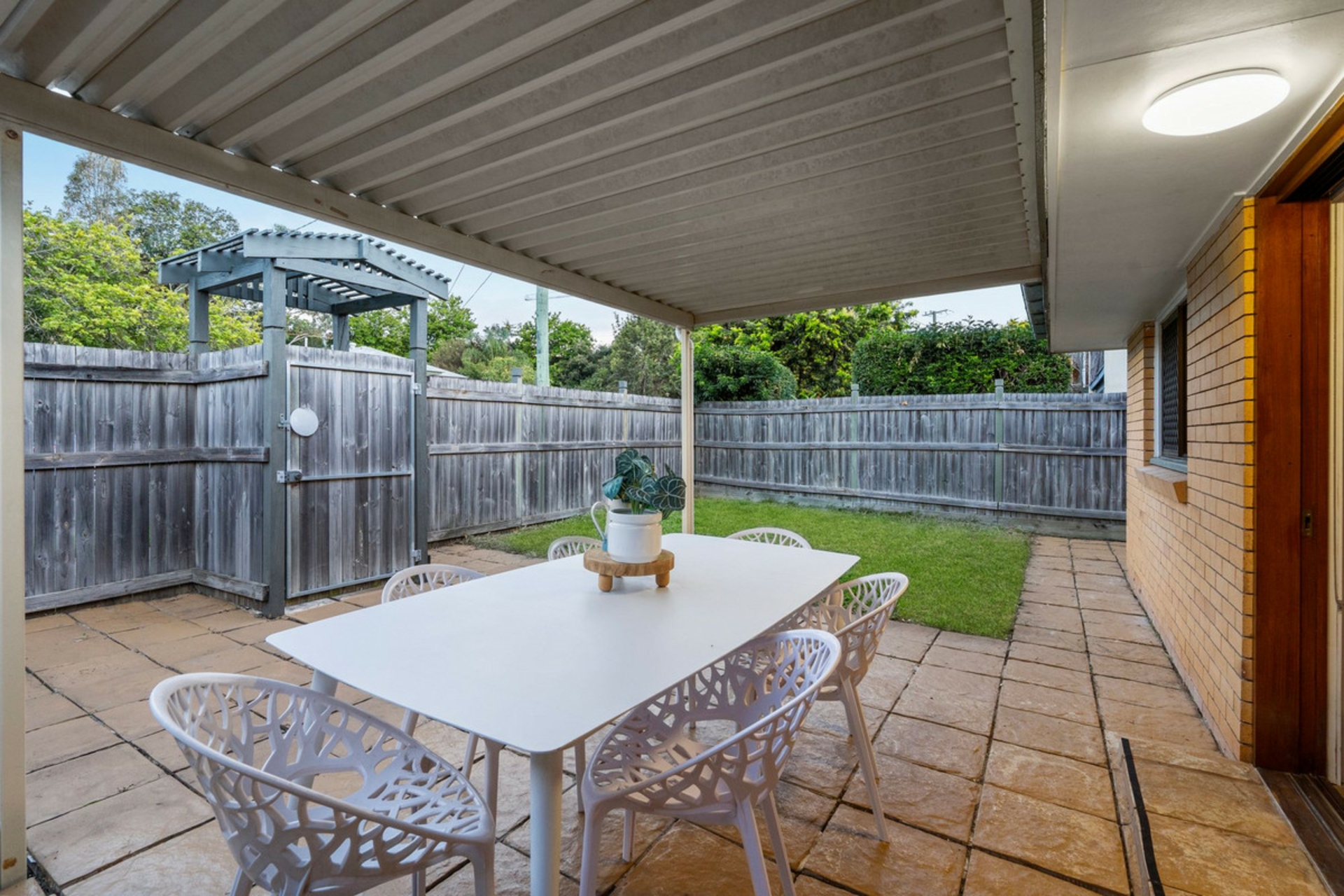 2/15 Park Road, YERONGA