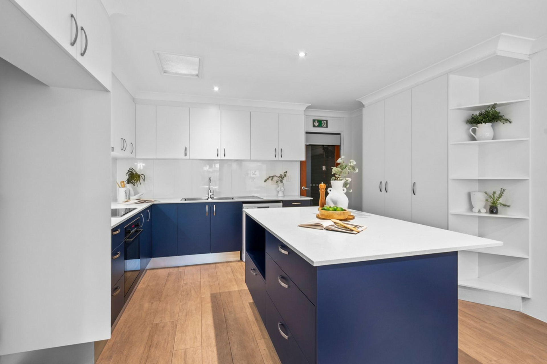 2/15 Park Road, YERONGA