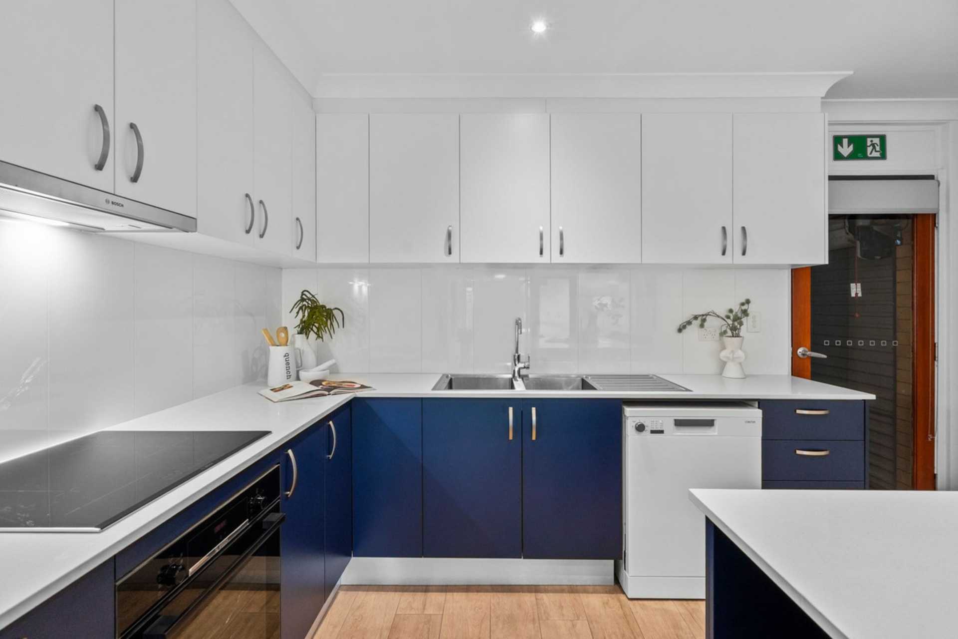 2/15 Park Road, YERONGA