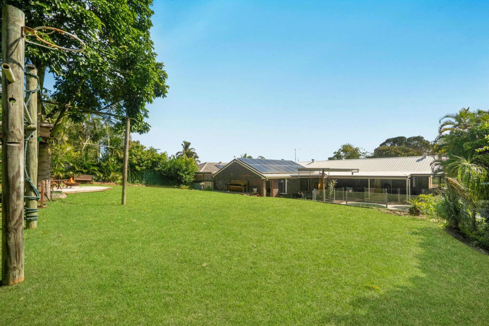 9 Min Min Court, DURACK