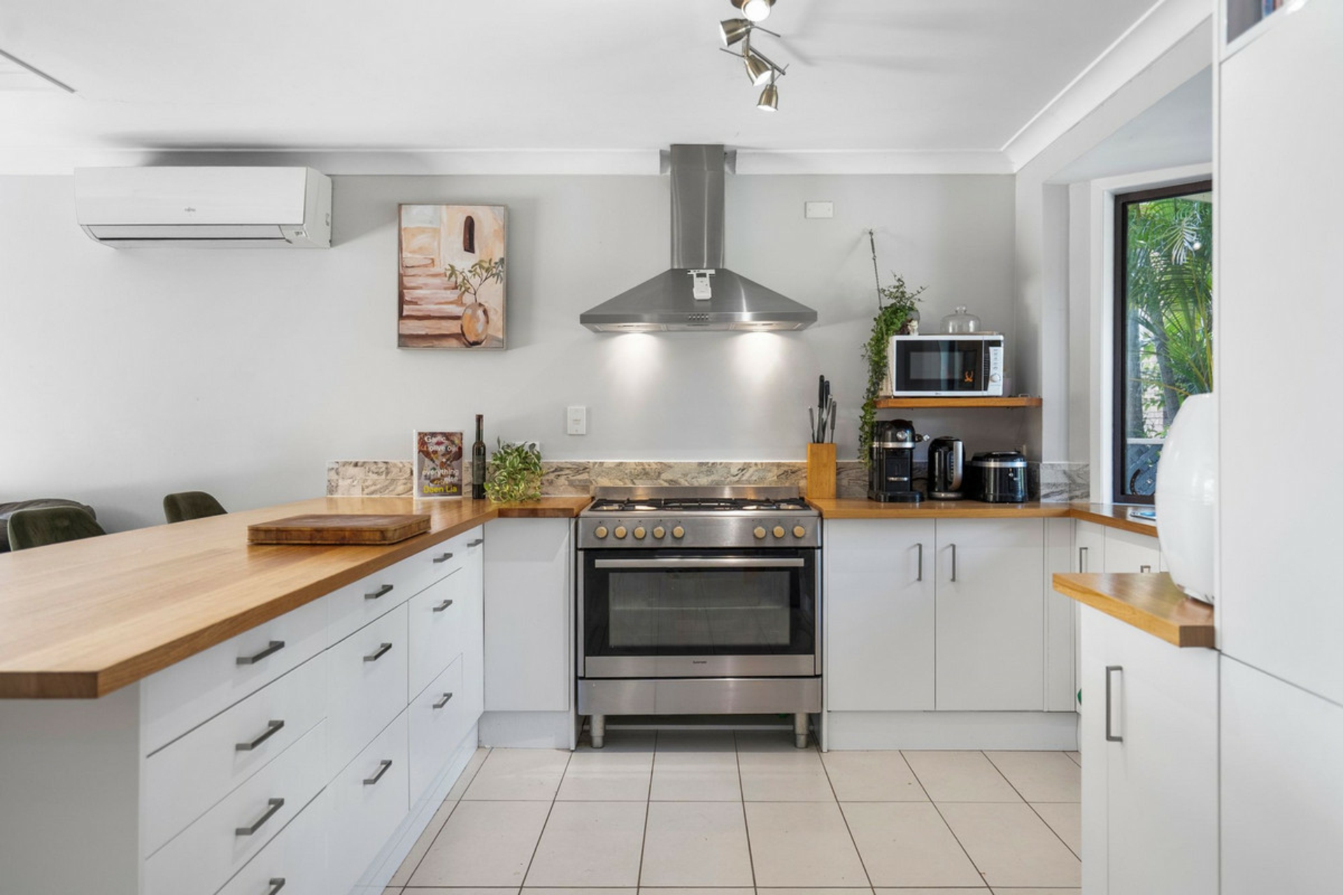 9 Min Min Court, DURACK