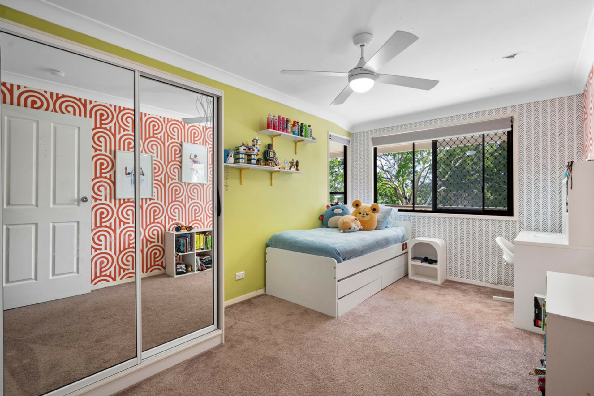 9 Min Min Court, DURACK