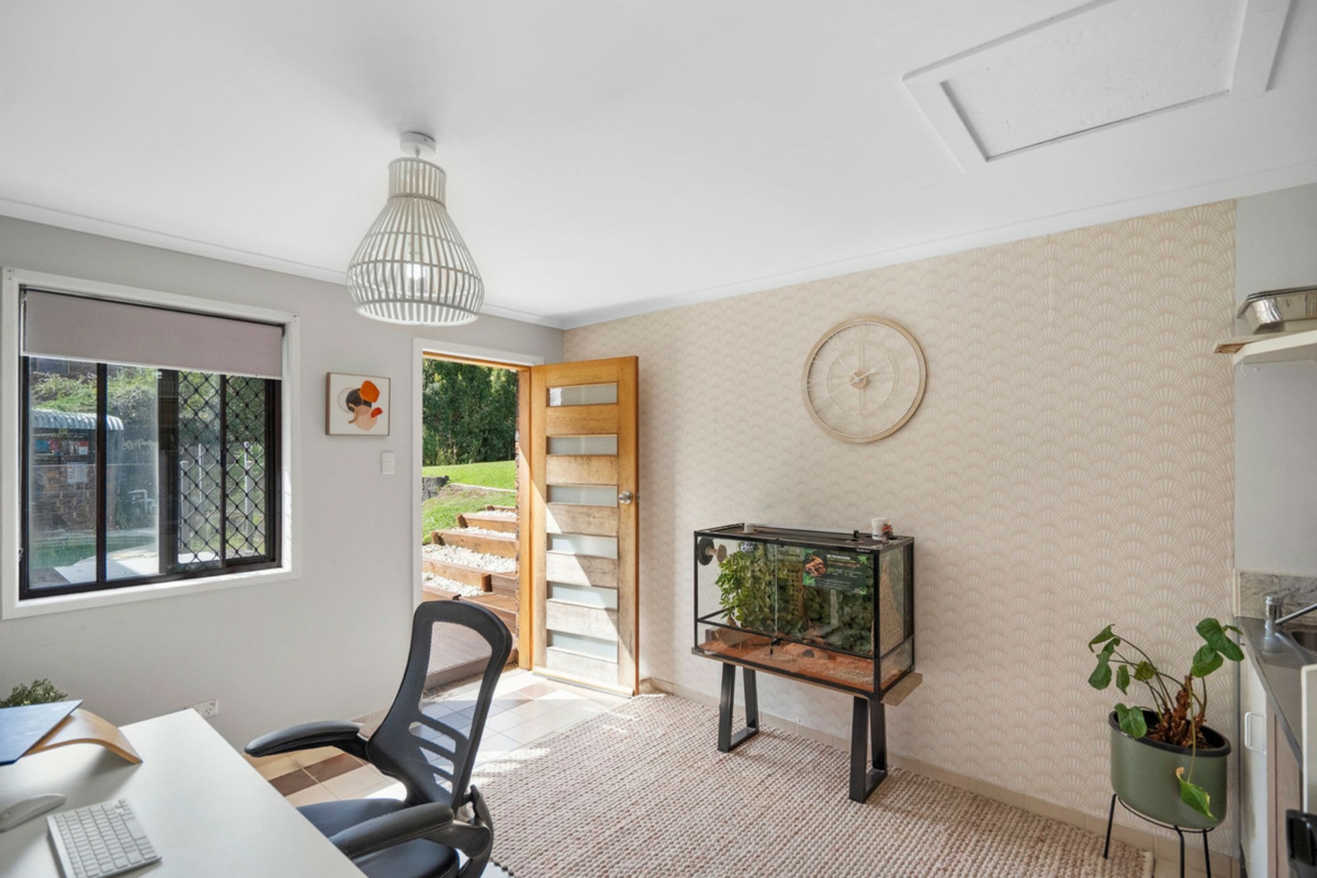 9 Min Min Court, DURACK