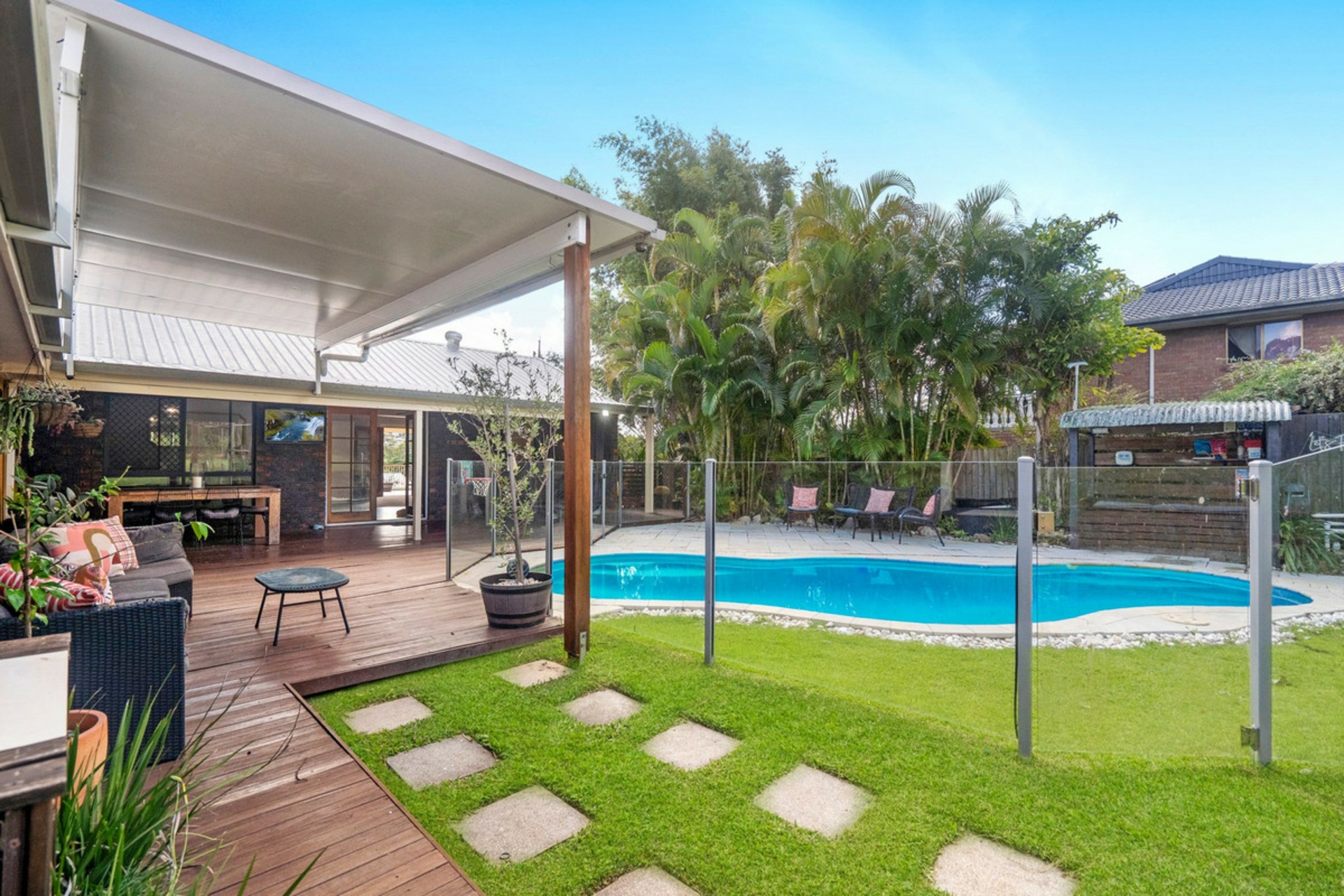 9 Min Min Court, DURACK
