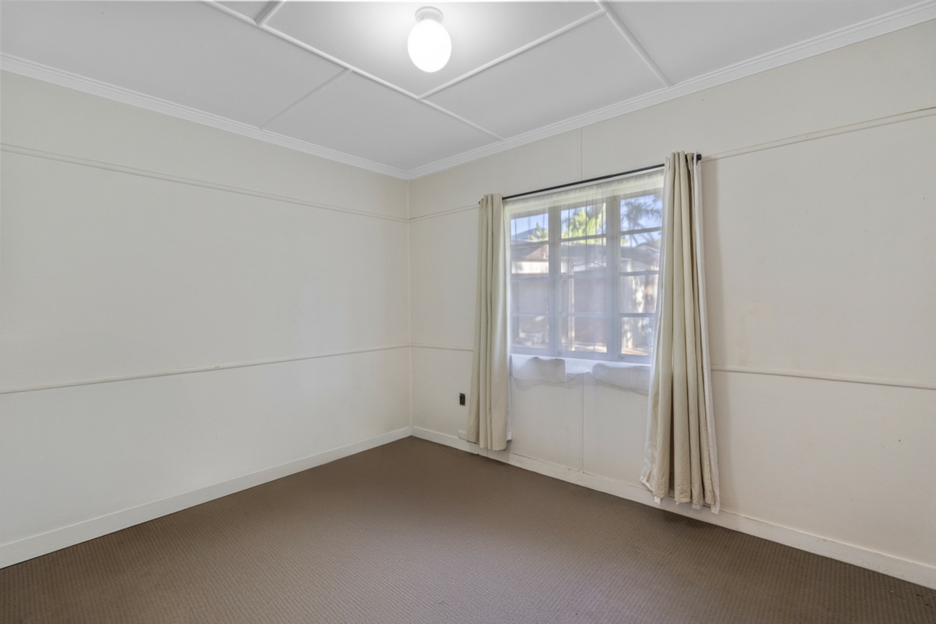145 Ness Road, SALISBURY