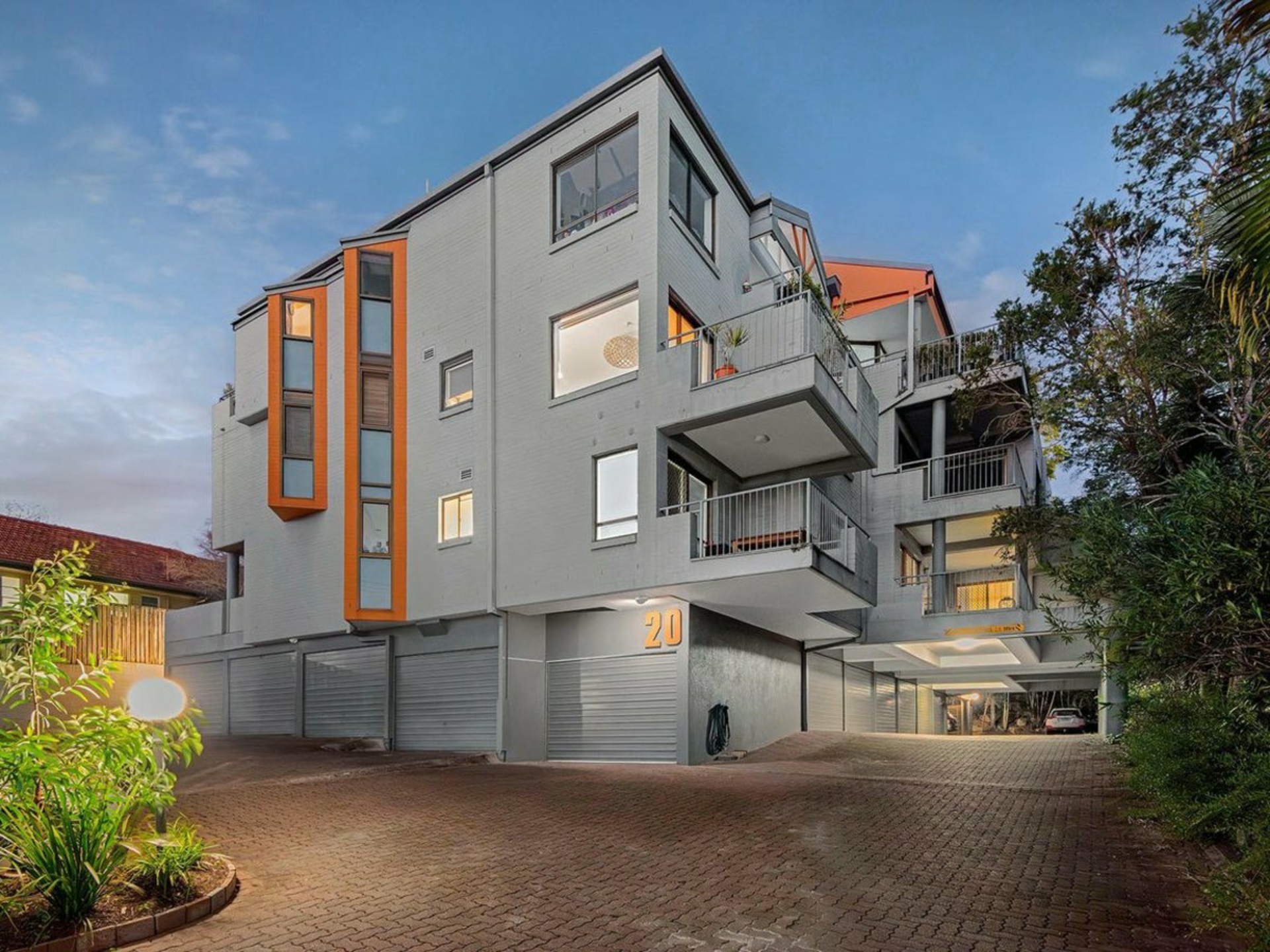 2/20 Chester Street, HIGHGATE HILL