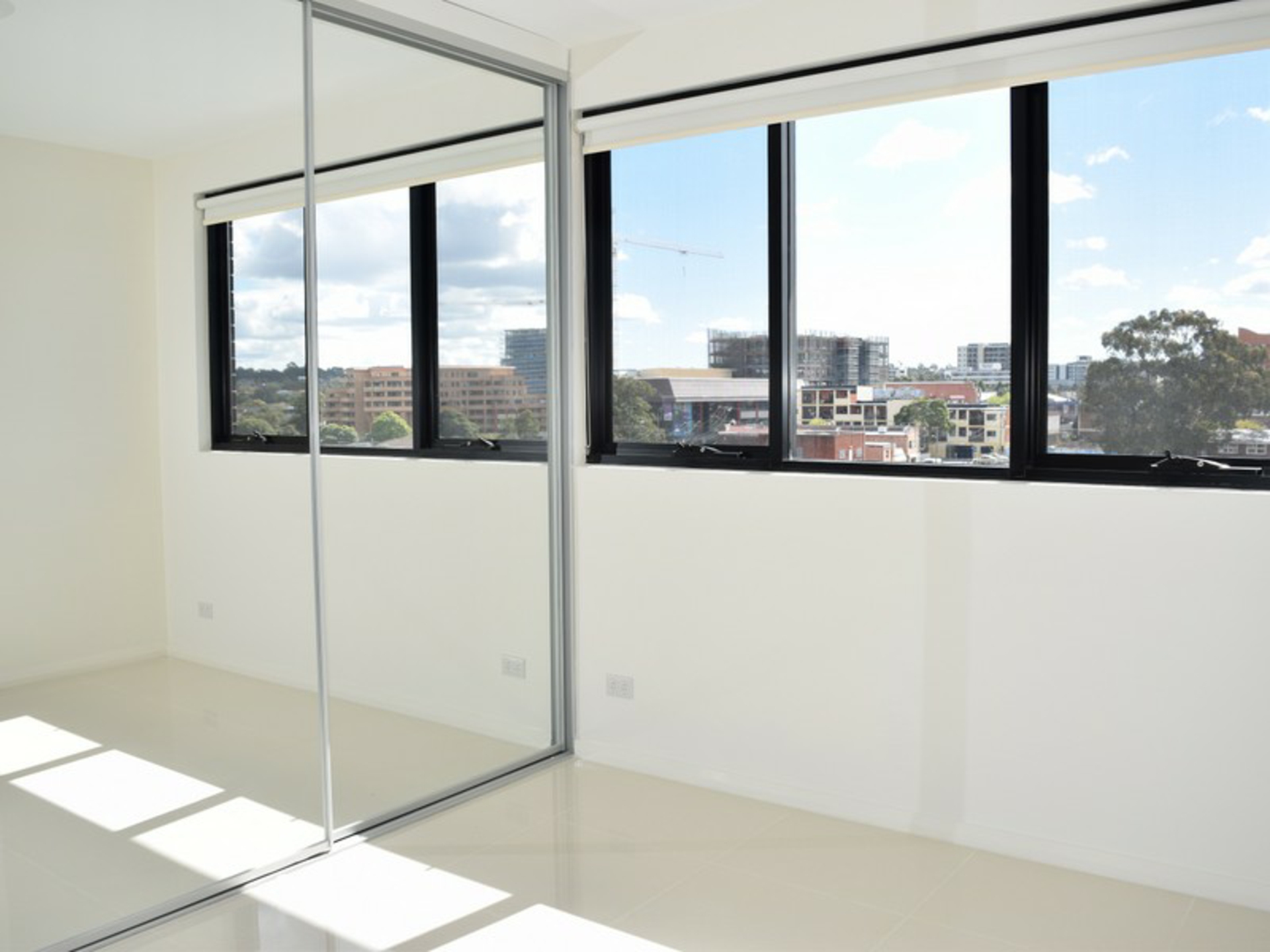 502/21-25 Leonard Street — photo 5 of 11