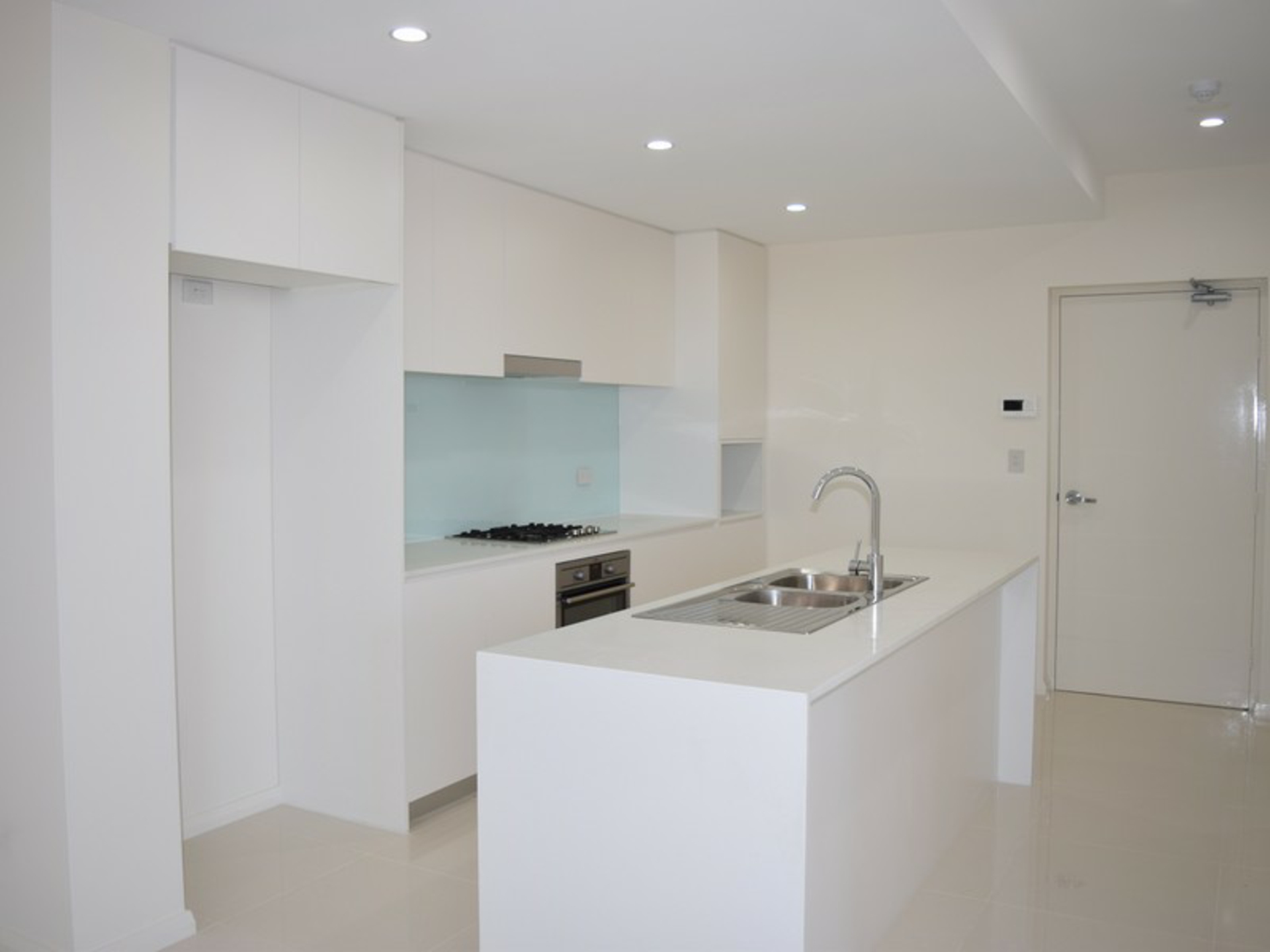 502/21-25 Leonard Street — photo 7 of 11