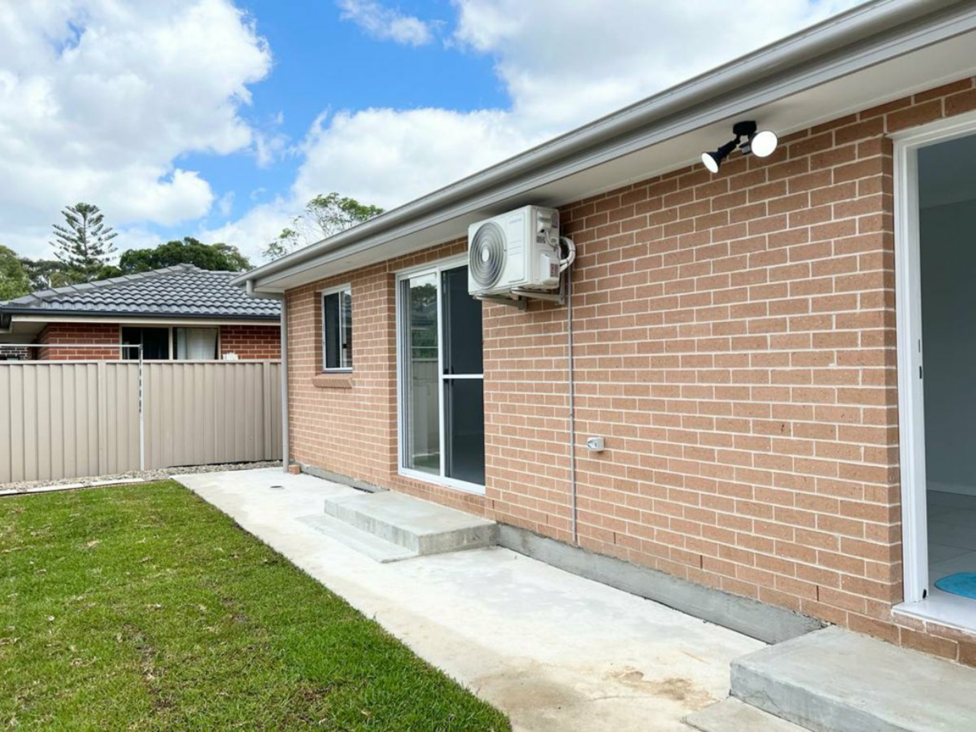 Birrong, 2143