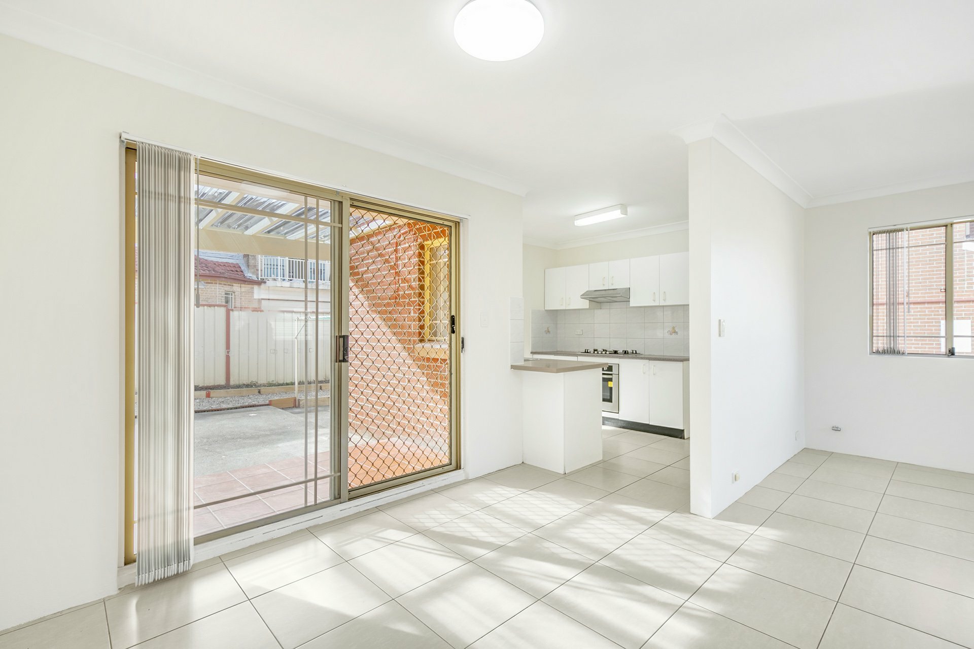 2/90 Highclere Avenue, PUNCHBOWL