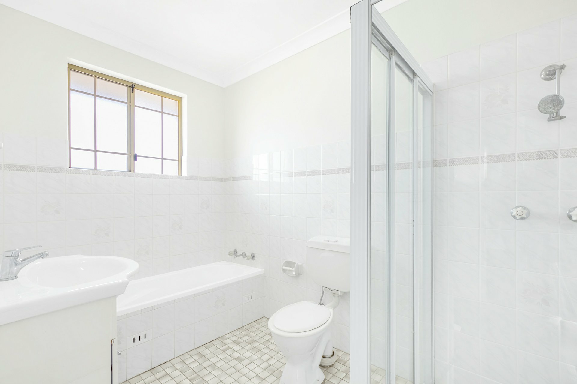 2/90 Highclere Avenue, PUNCHBOWL