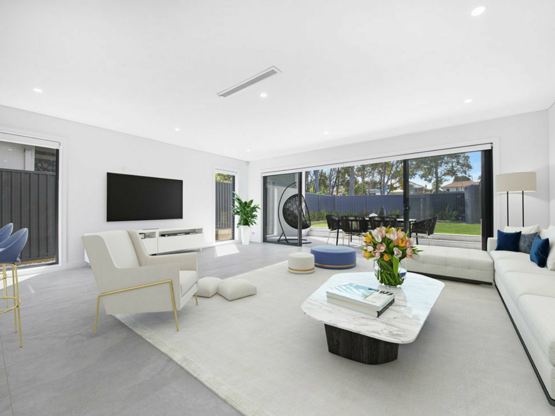 8A Collins Crescent, YAGOONA