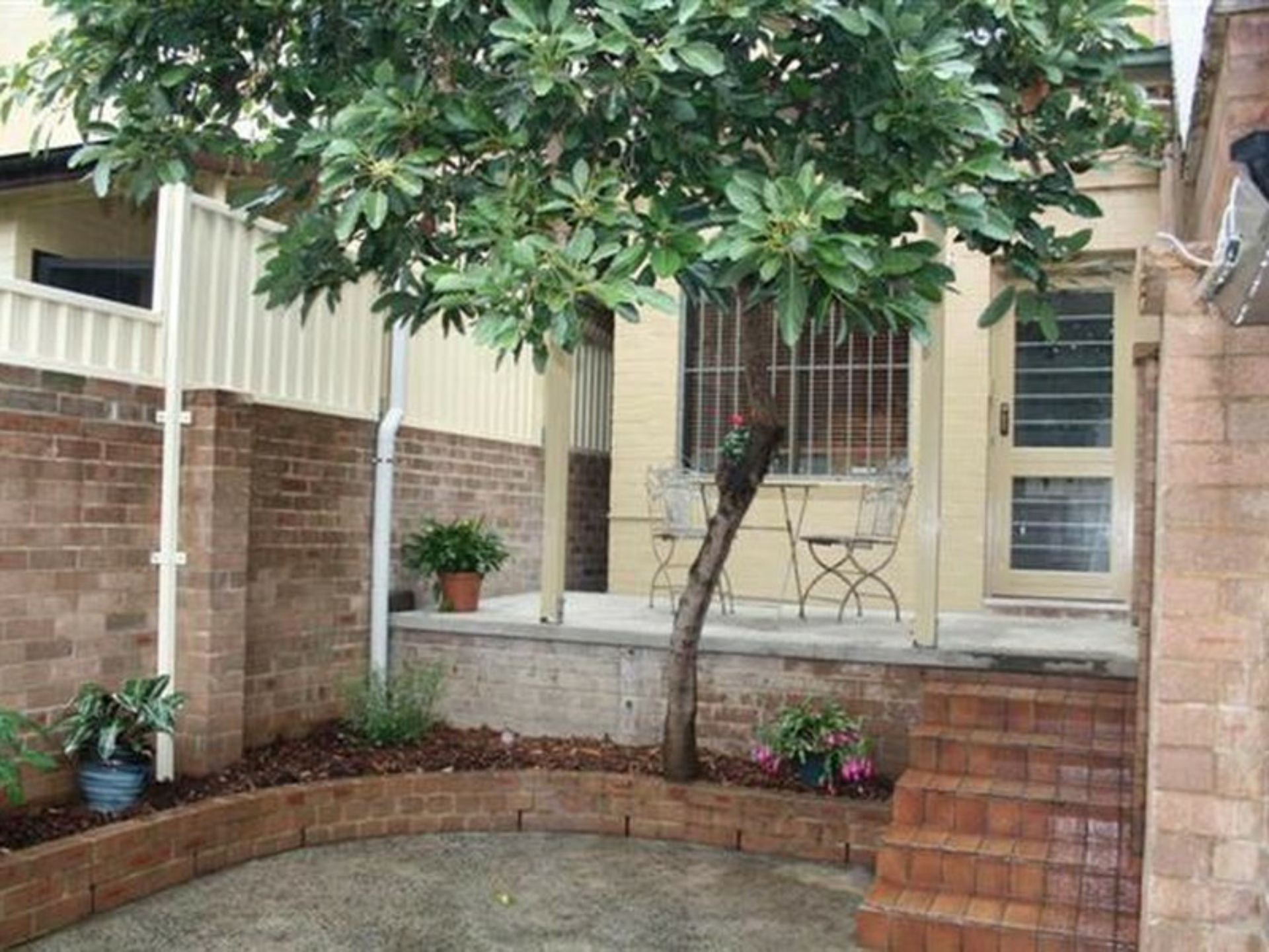 1/119 SMITH STREET, SUMMER HILL