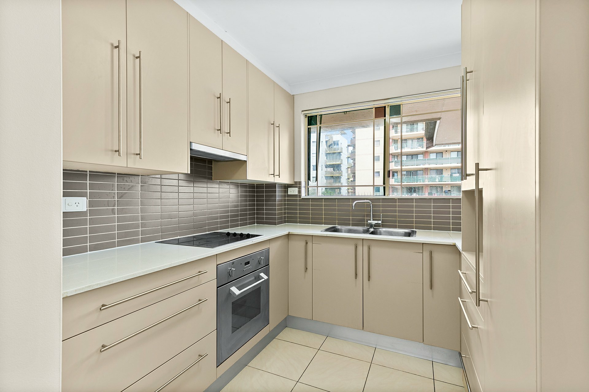 27/6-10 Sir Joseph Banks Street, BANKSTOWN