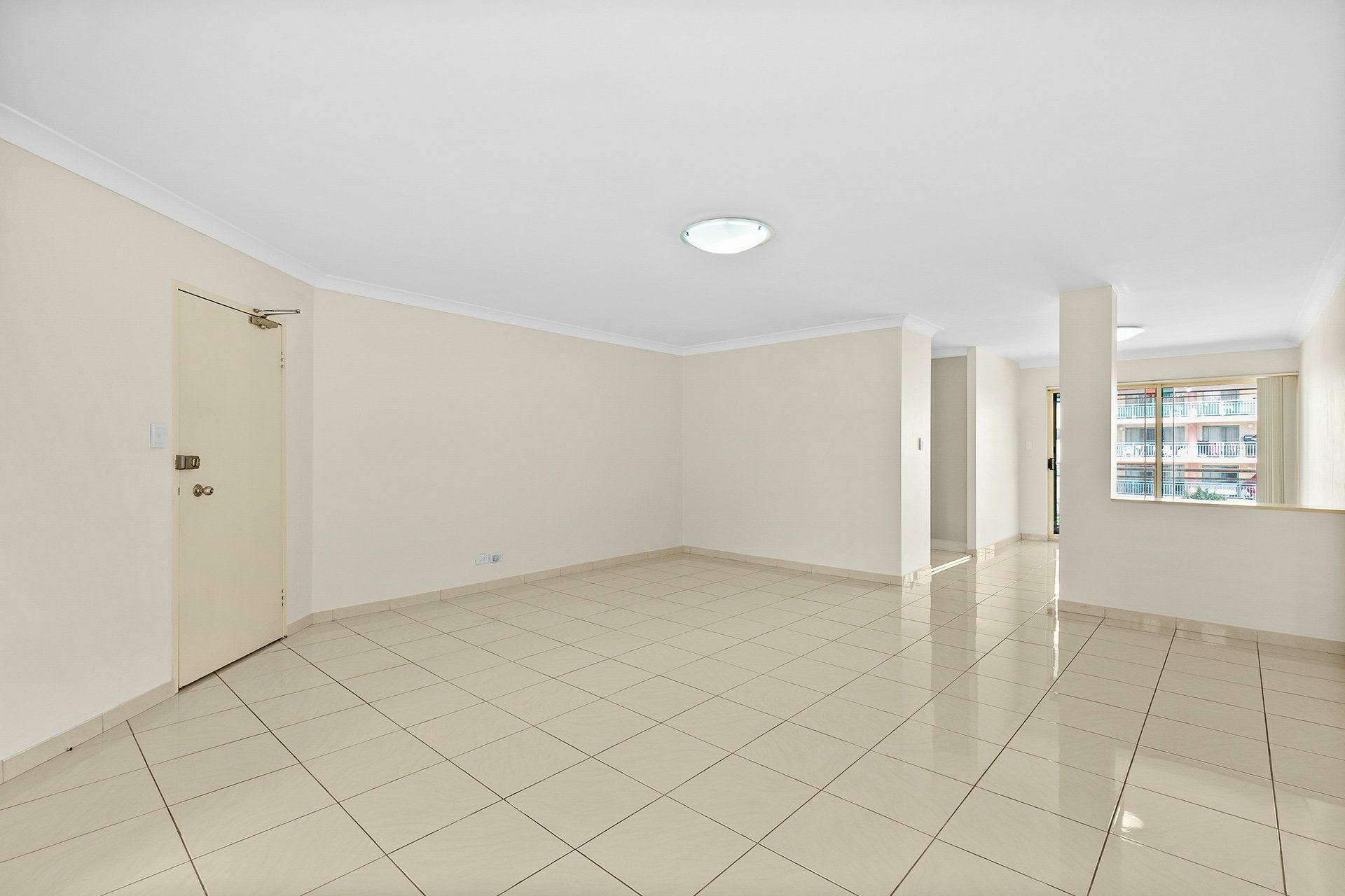 27/6-10 Sir Joseph Banks Street, BANKSTOWN