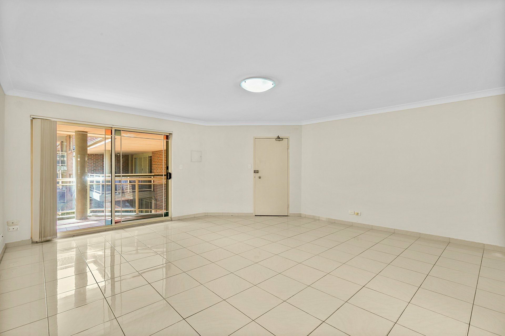 27/6-10 Sir Joseph Banks Street, BANKSTOWN