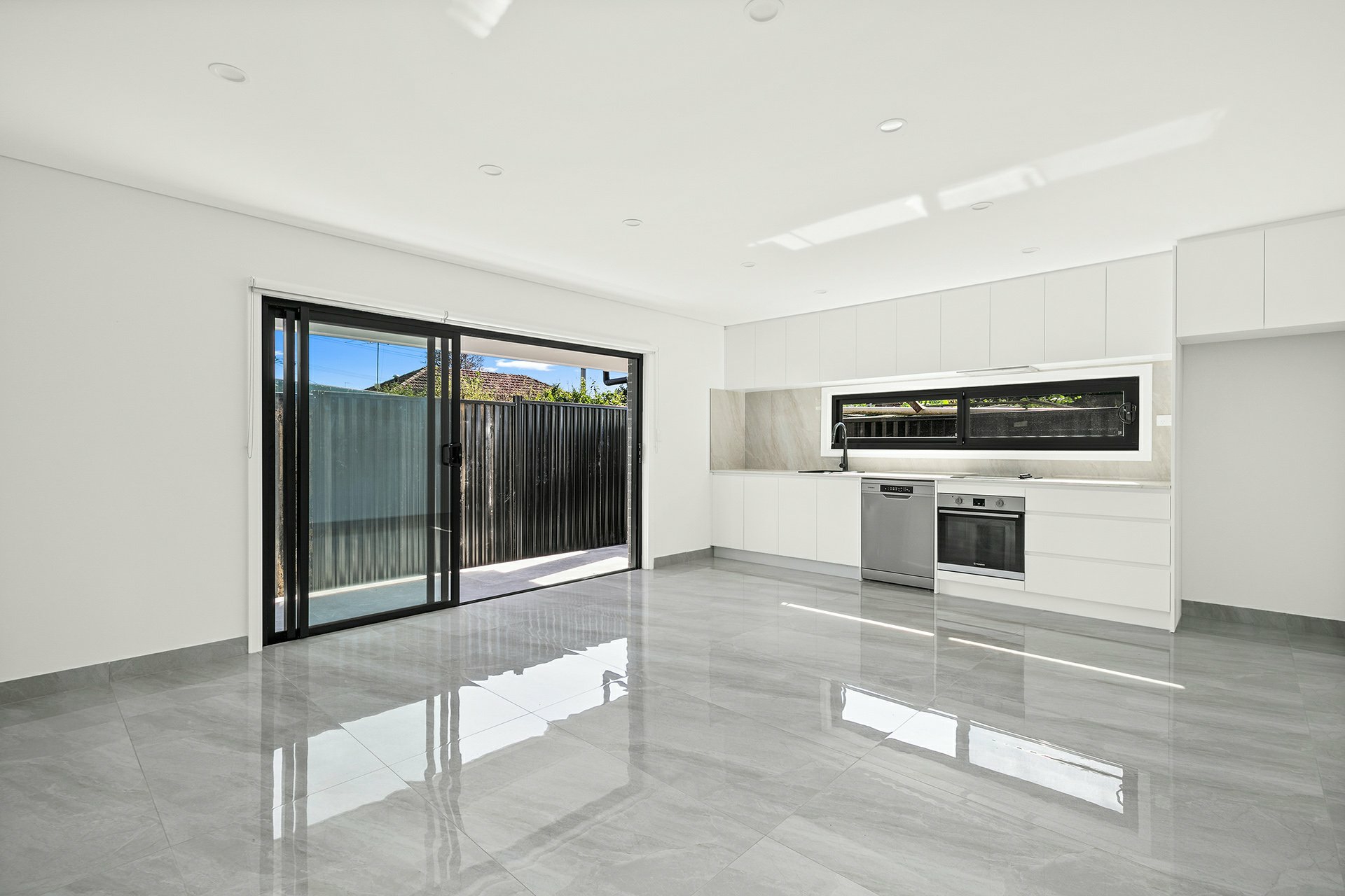 Granny Flat 2/231 Henry Lawson Drive, GEORGES HALL